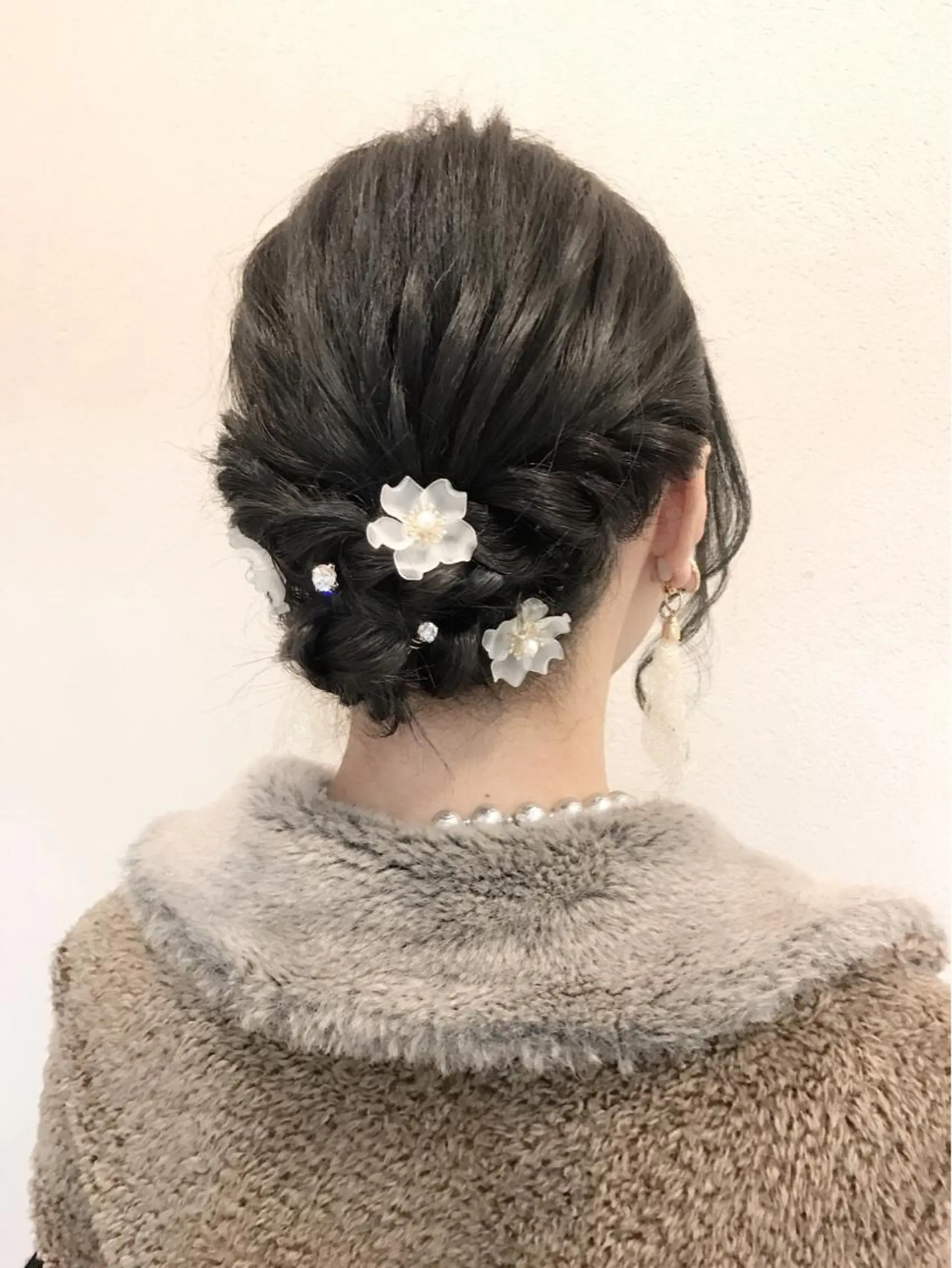 セミロング ヘアアレンジ 沢田 瞳のヘアスタイル