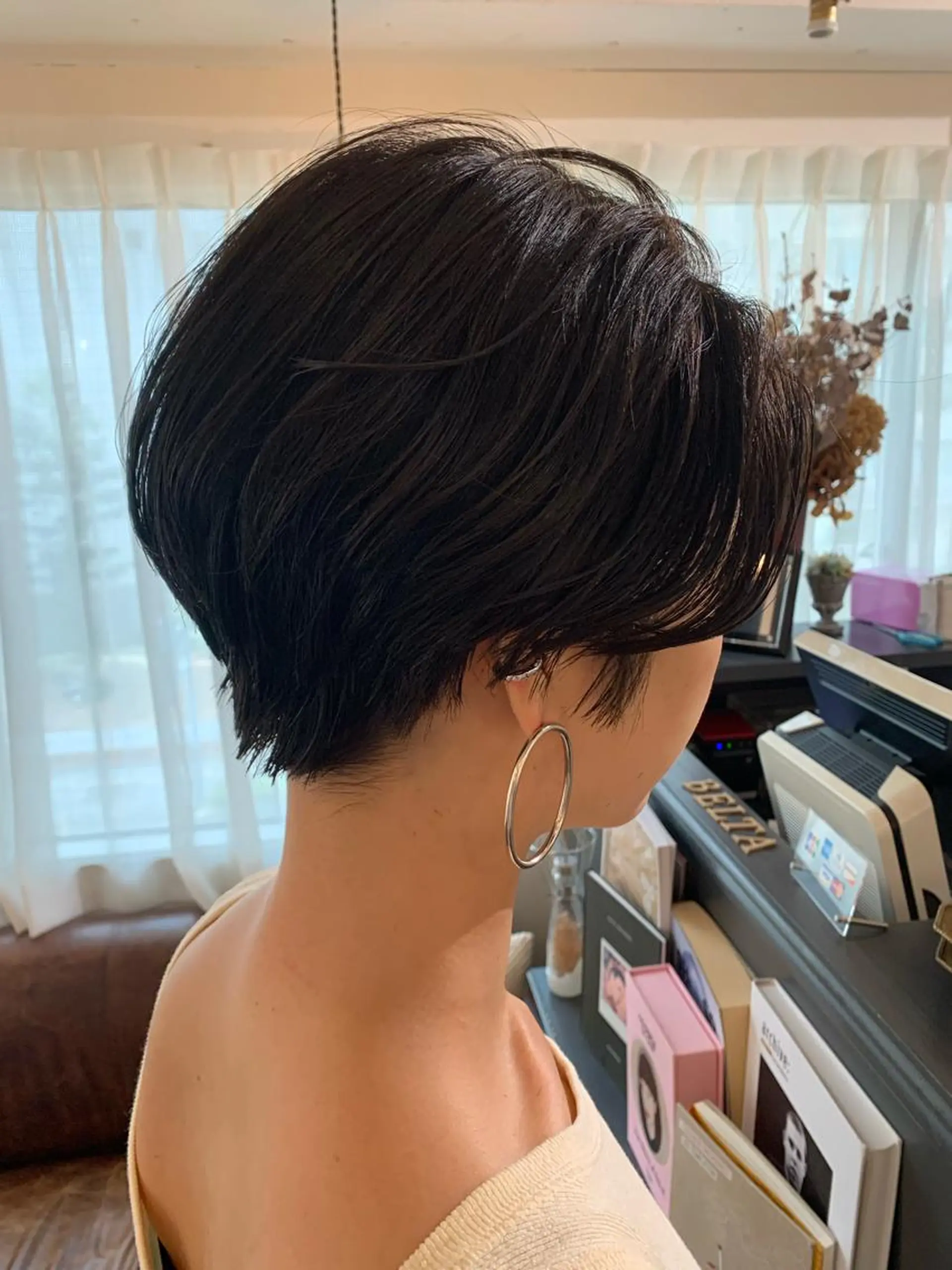 ショート 安村 美奈のヘアスタイル