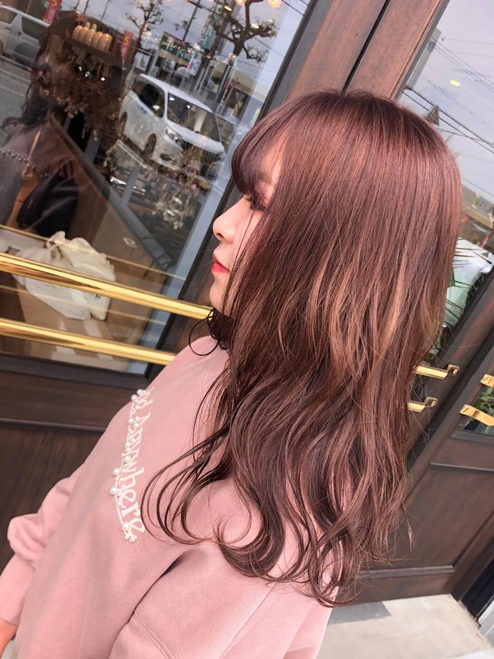 カラー アッシュ ラベンダーカラー ラベンダーアッシュ ピンクカラー ピンクラベンダー ヘアーサロングラッド所属・三村 桜生のヘアスタイル