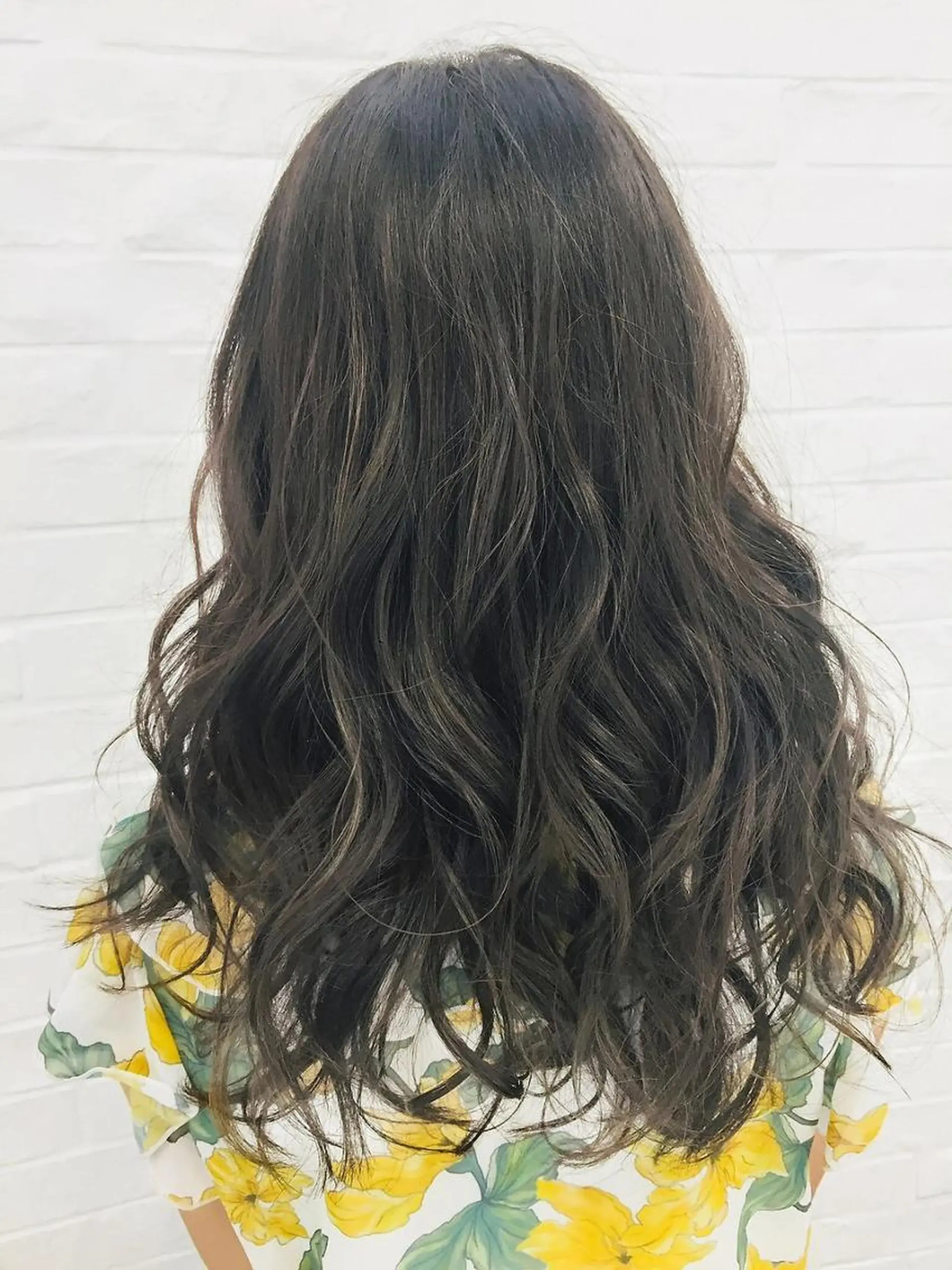 ミディアム カラー カット ヘアカラー トリートメント 美容歴15年 岩田芳郎のヘアスタイル