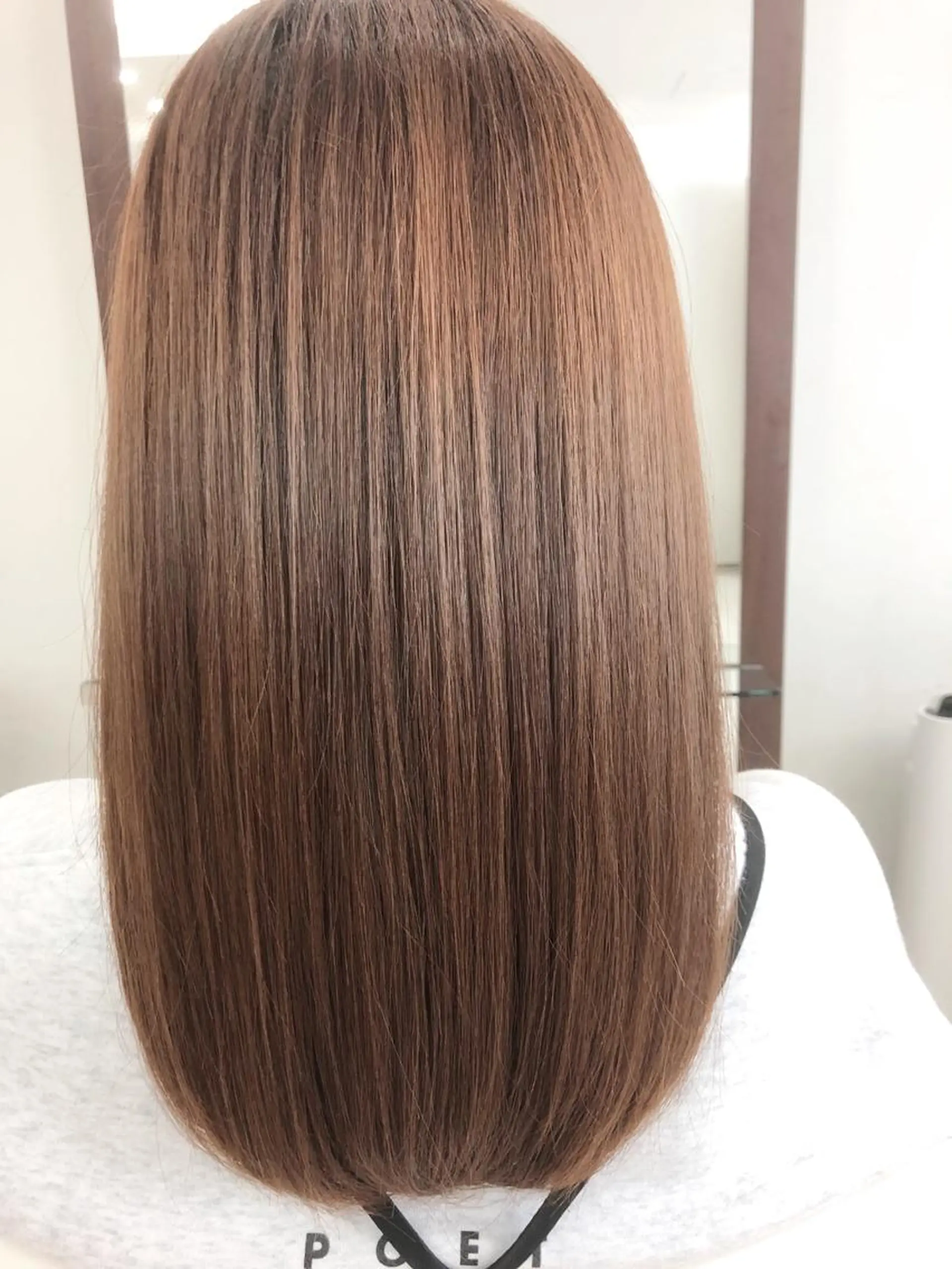 セミロング くせ毛 小林 伊織のヘアスタイル