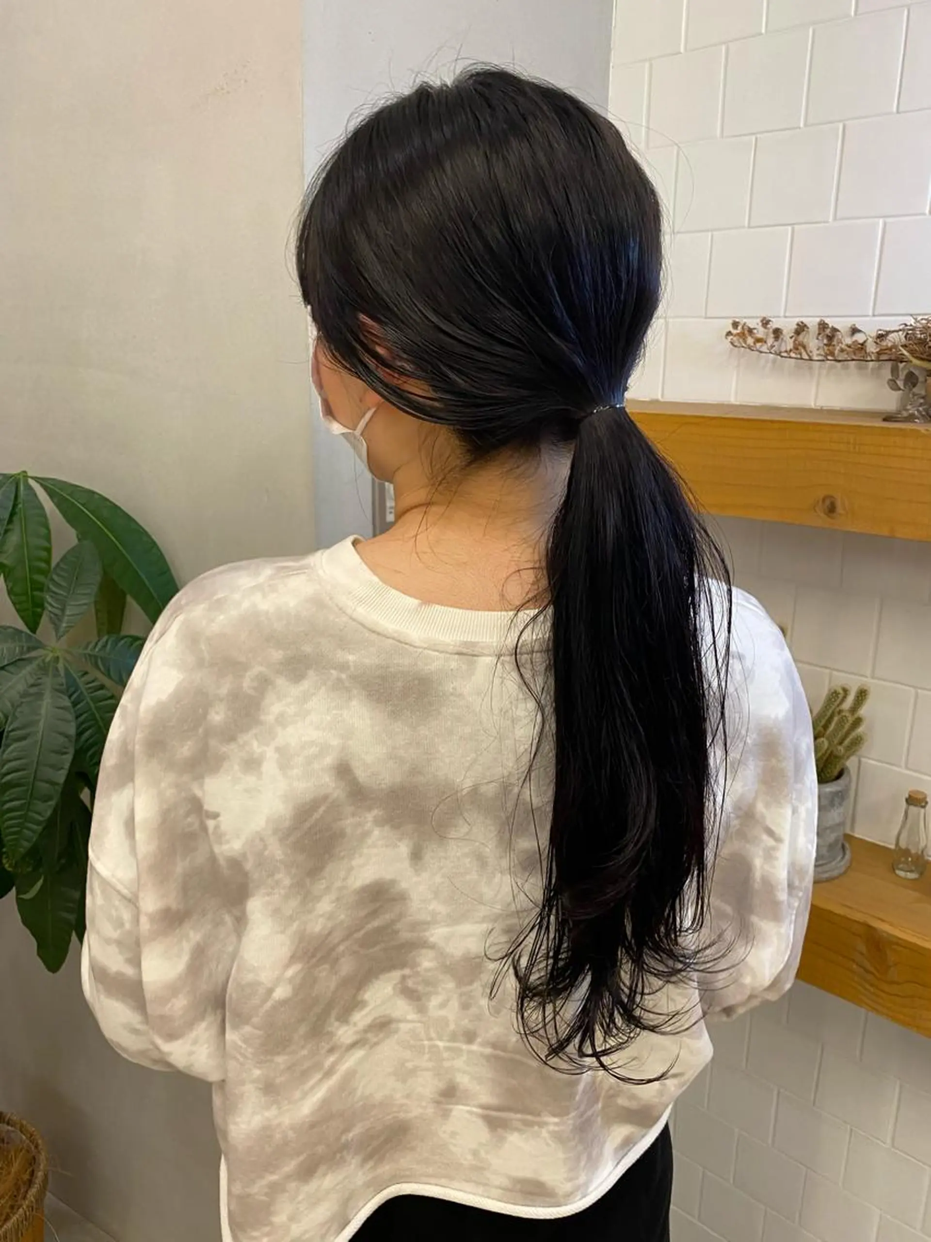 ロング カラー ヘアアレンジ 黒髪 バイオレットカラー 、 、のヘアスタイル