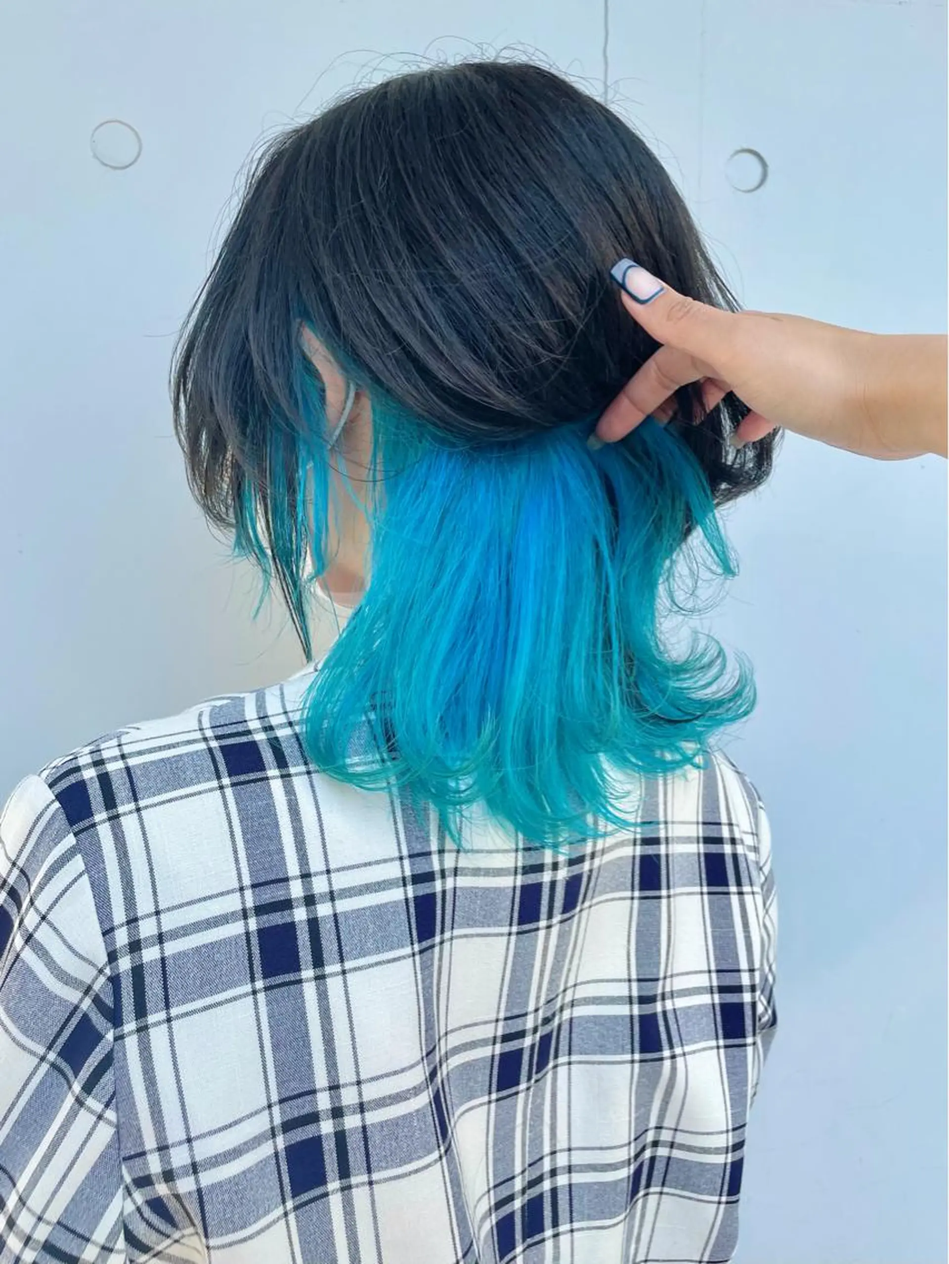 ミディアム カラー アディクシーカラー ブリーチ ブルーカラー ケアブリーチ ダブルカラー カット ヘアカラー トリートメント もにか🌞原宿/渋谷 🌝ブリーチカラーのヘアスタイル