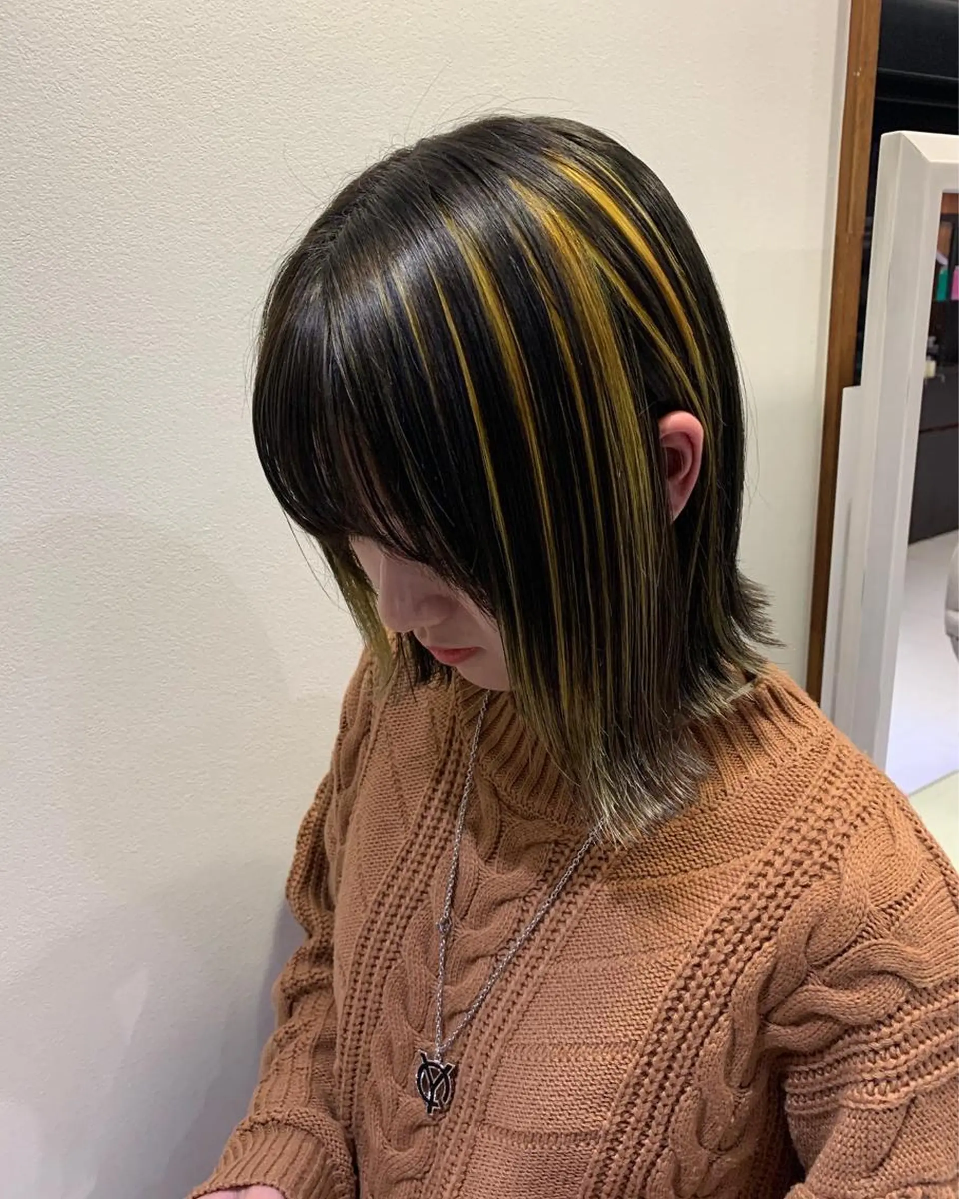 ミディアム カラー ブリーチ インナーカラー 大野 智亜里のヘアスタイル