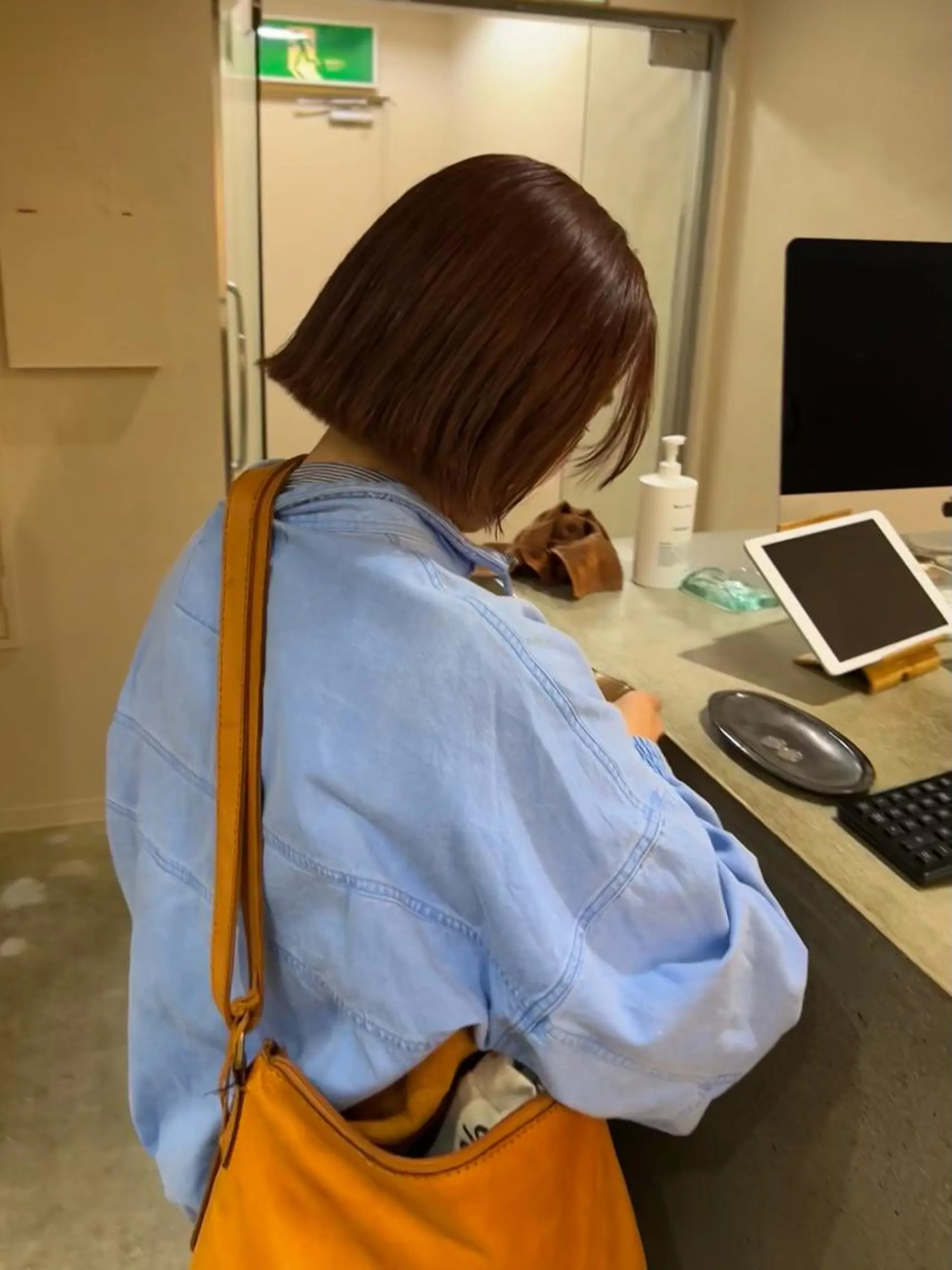 ショート カラー 渡部 真世のヘアスタイル