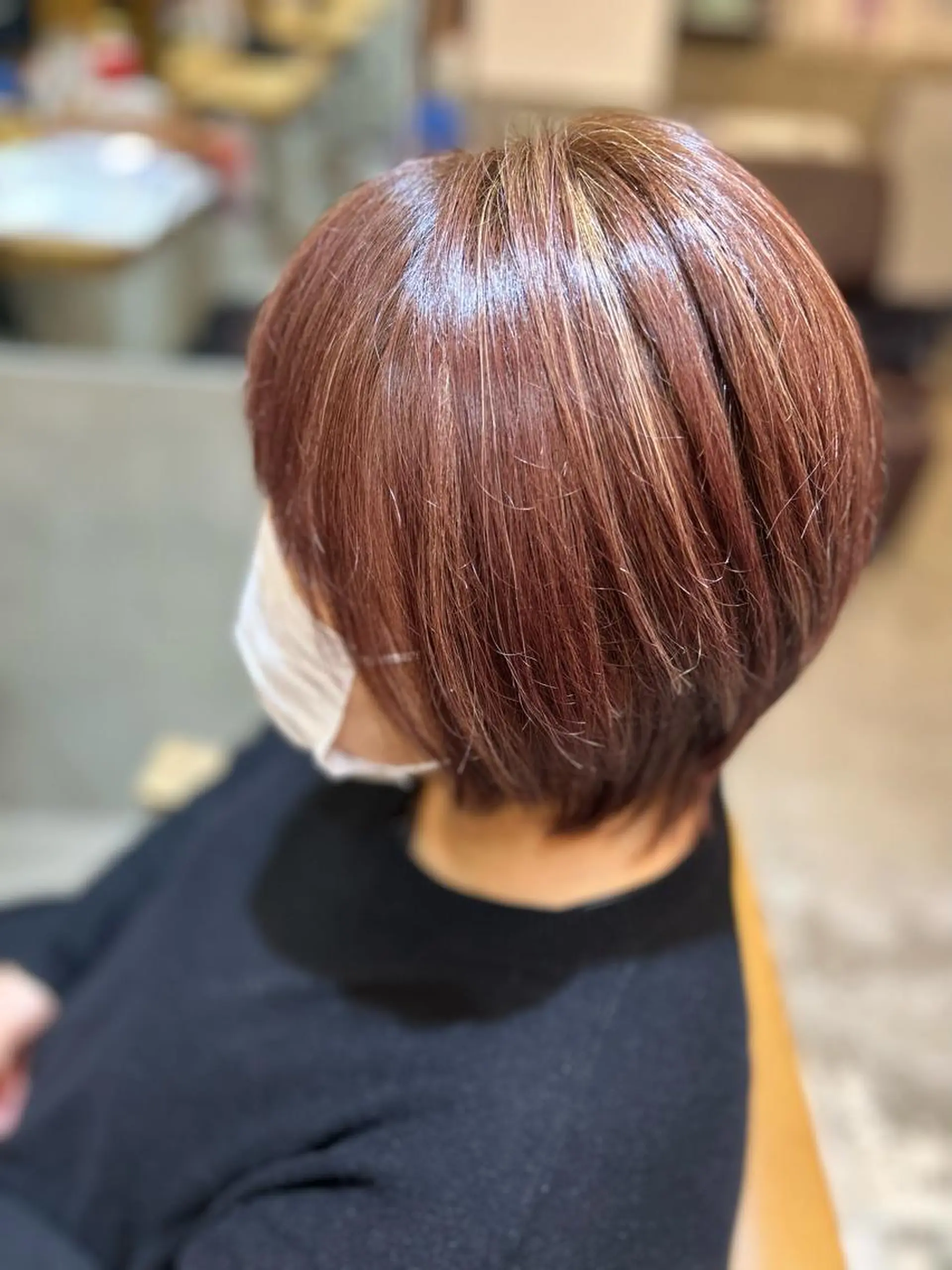 ショート カラー カット ヘアカラー トリートメント 若狭 彩花のヘアスタイル