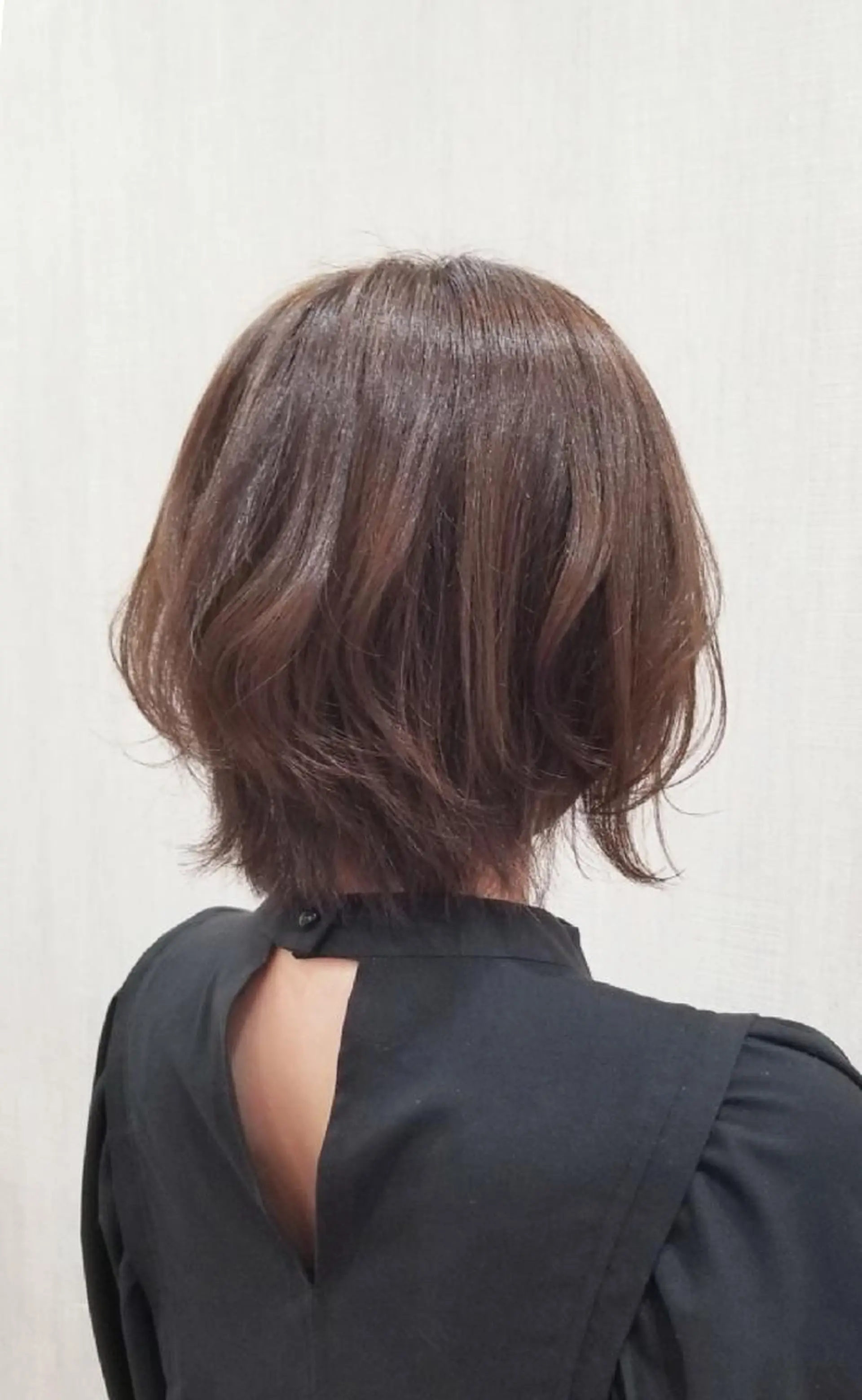 ショート ボブレイヤー ボブ レイヤーカット カット ヘアカラー トリートメント 顔周りレイヤーカット 髪質改善代表西村功平のヘアスタイル