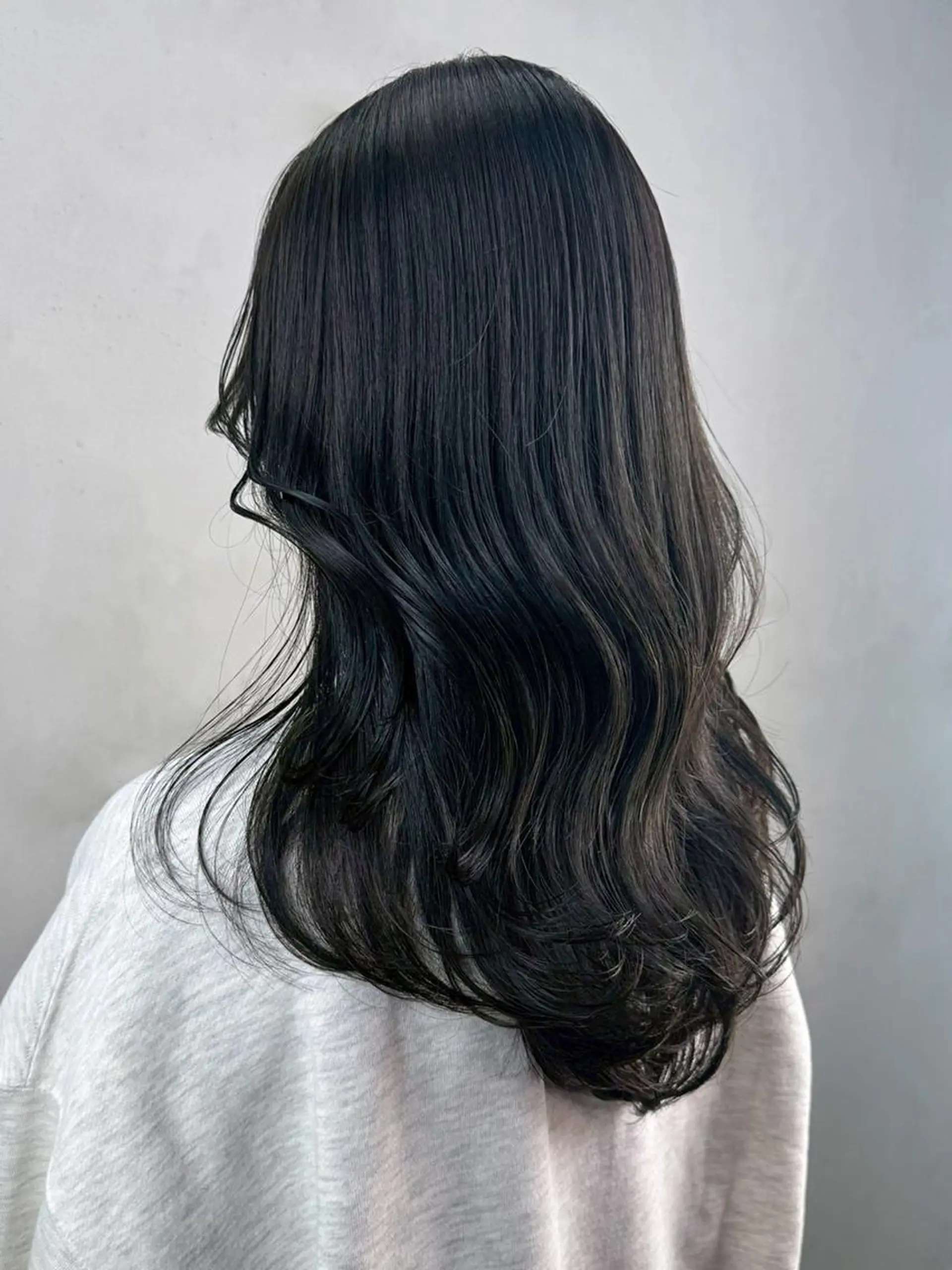 セミロング カラー 顔まわりレイヤー 顔周りカット 韓国風ヘア レイヤーカット おくれ毛 カット ヘアカラー トリートメント ITbyALBUM 藤沢店のヘアスタイル