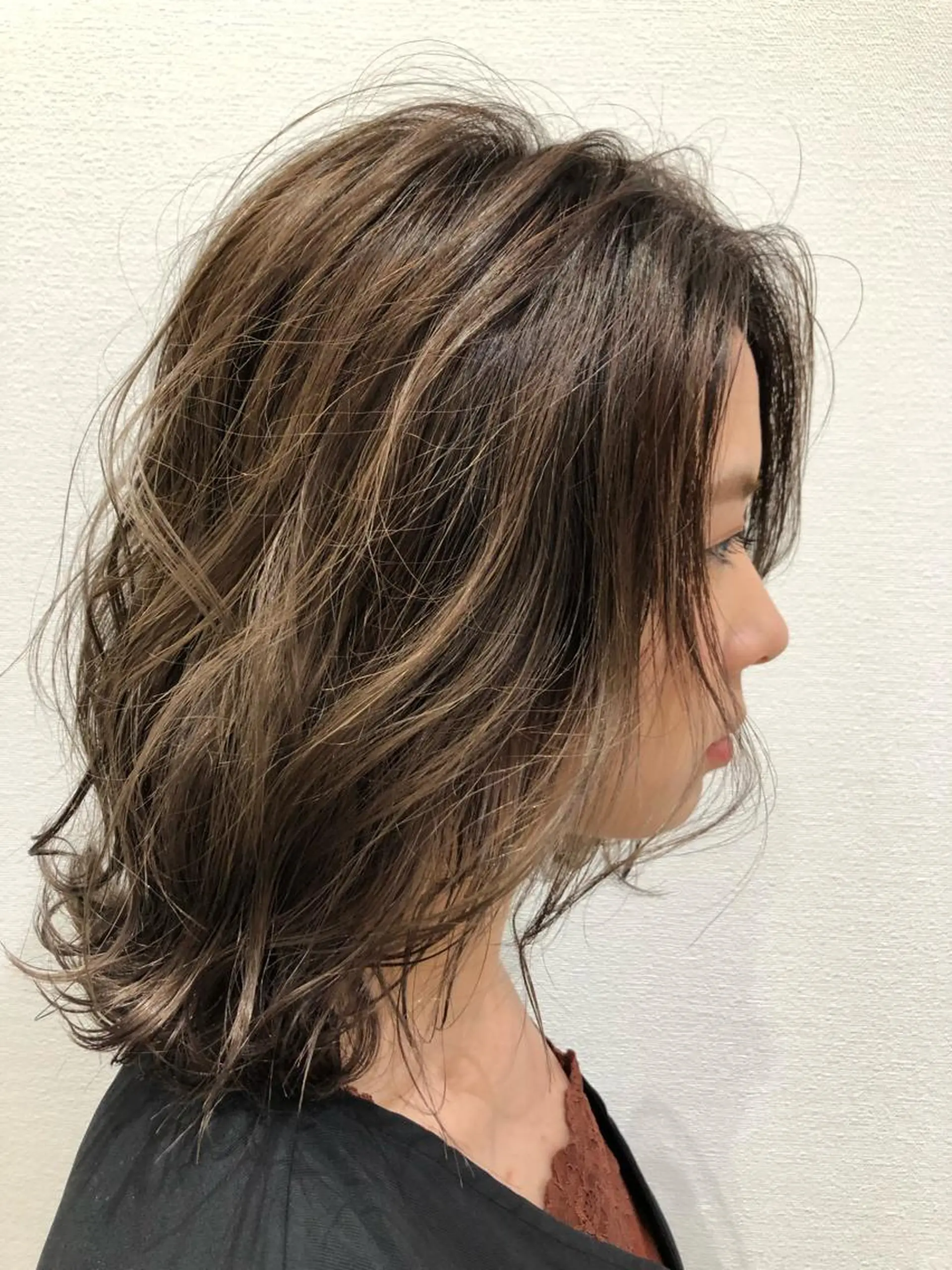 セミロング レイヤーカット 日野・八王子縮毛矯正 ワタナベリョウマのヘアスタイル