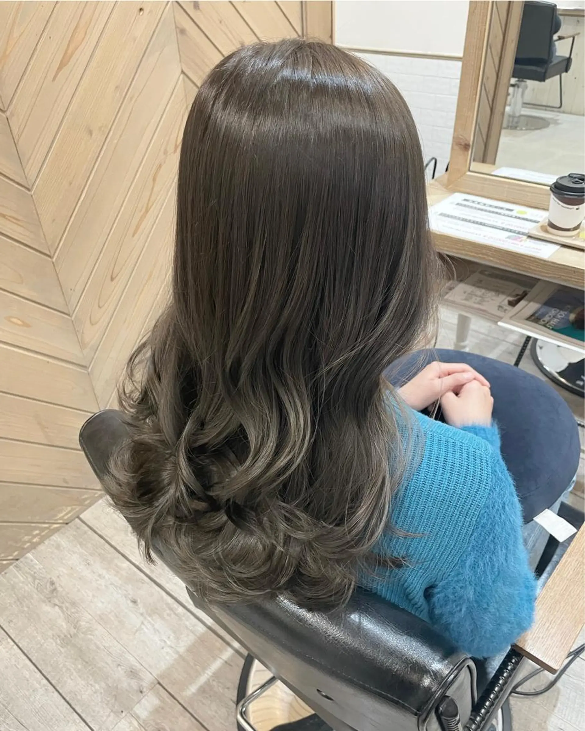 ロング ヘアカラー ROMEO京橋 MINAMIのヘアスタイル
