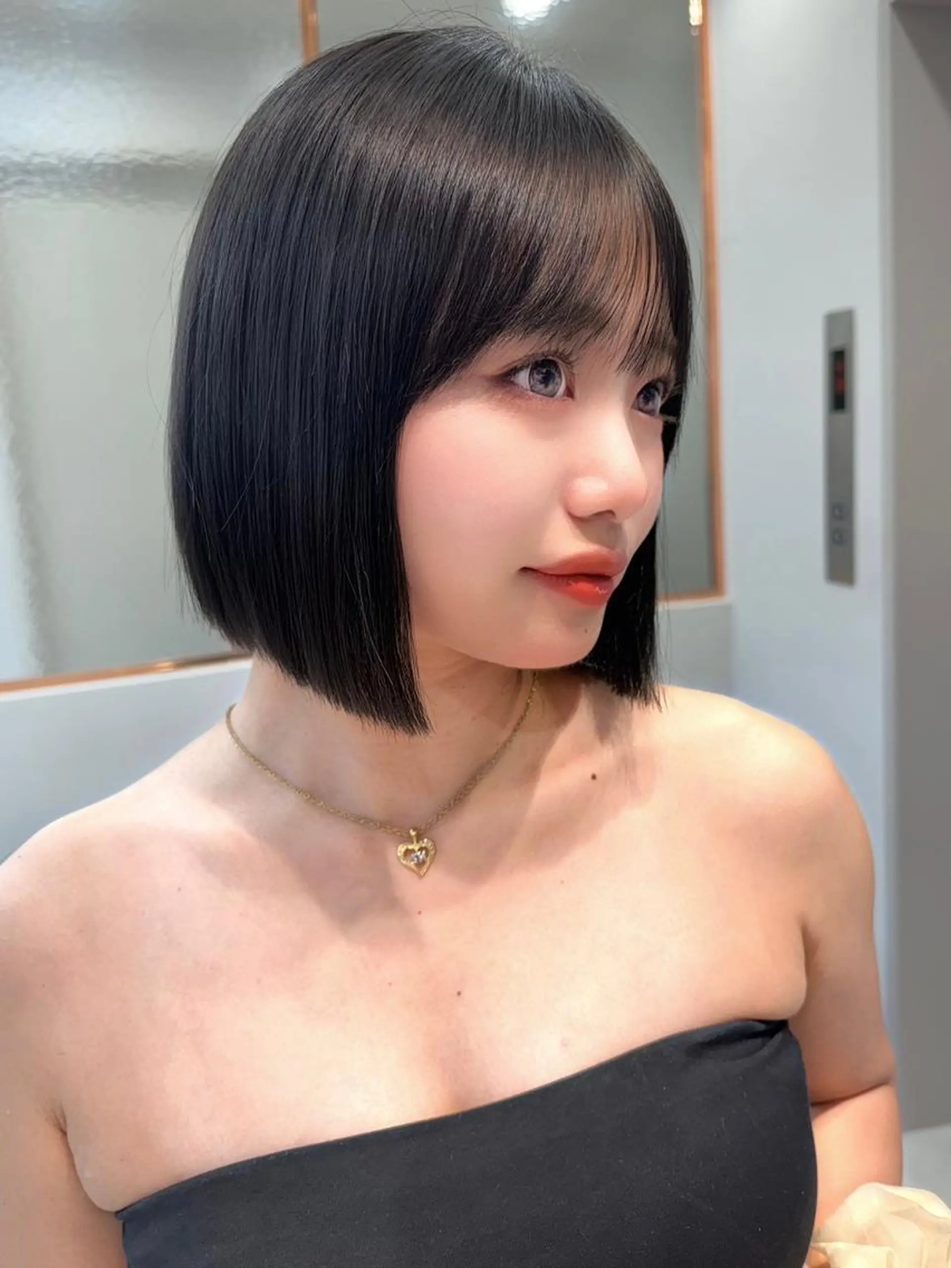 ミディアム カット ヘアカラー トリートメント ロンドガーネット /髪質改善/レイヤーのヘアスタイル