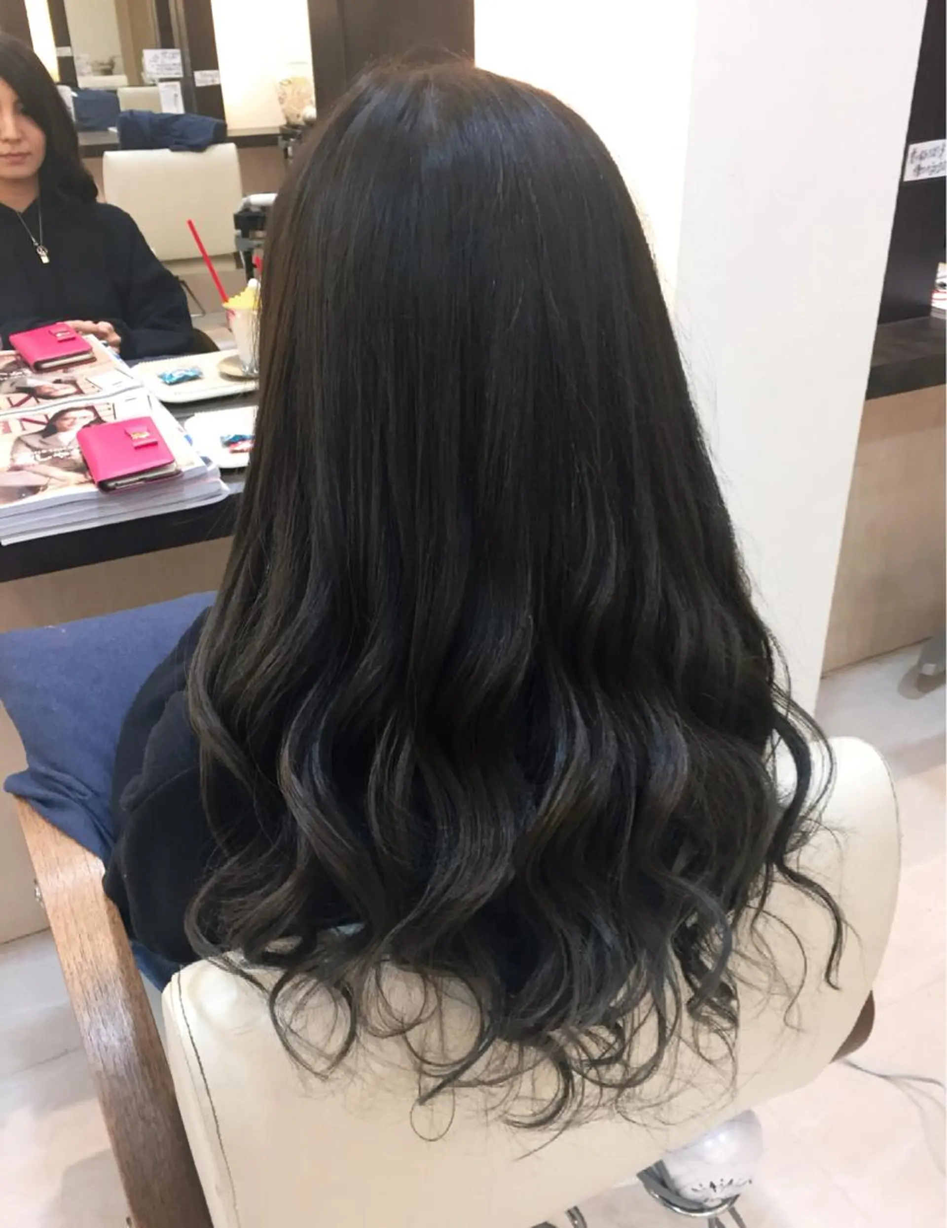 ロング カラー ベージュカラー ブリーチ ブルーカラー グレージュ バイオレットカラー 🌙似合わせ🐈‍⬛ ケア✨又吉のヘアスタイル