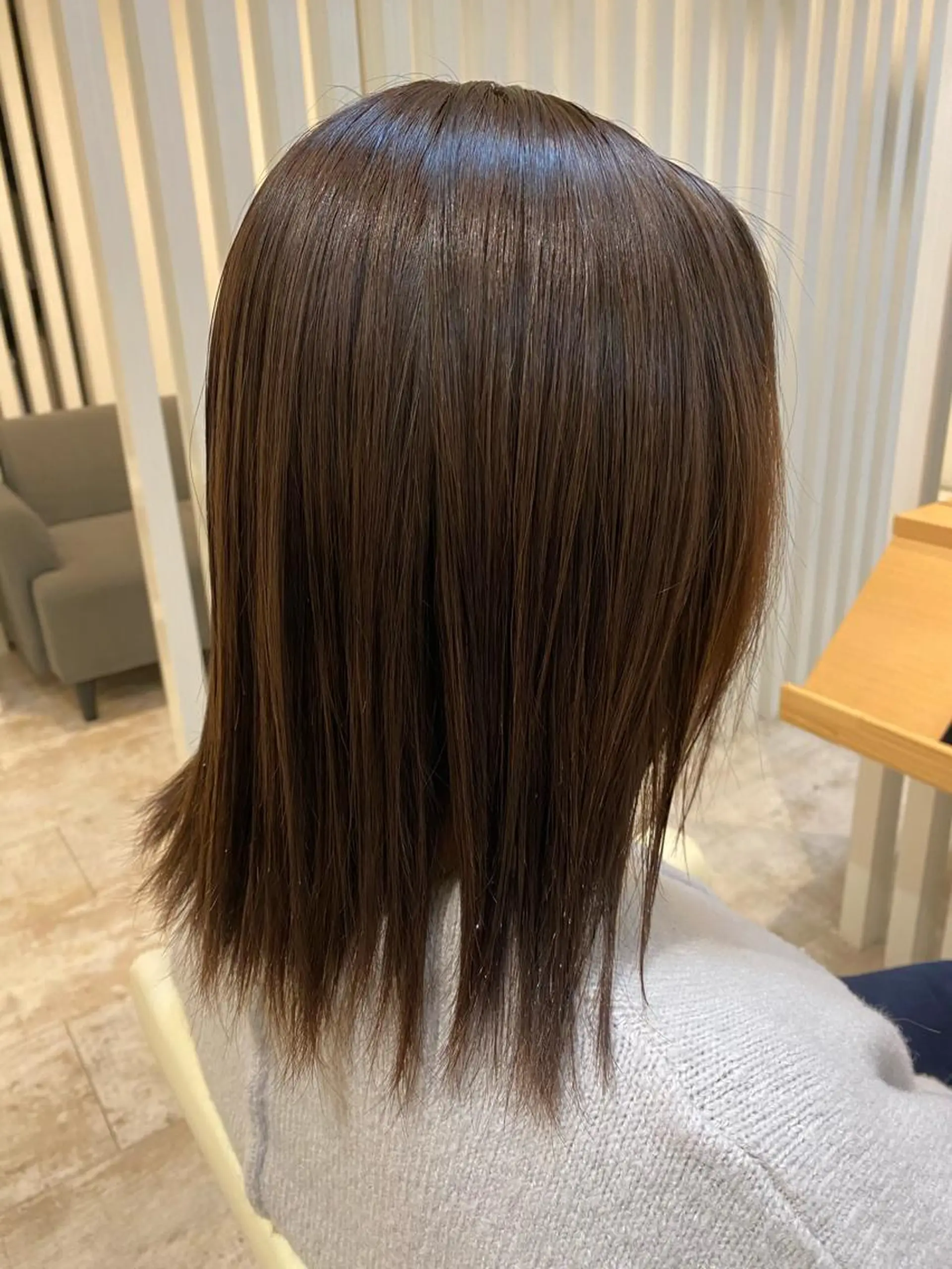 セミロング カラー Design Color🐰アユミのヘアスタイル