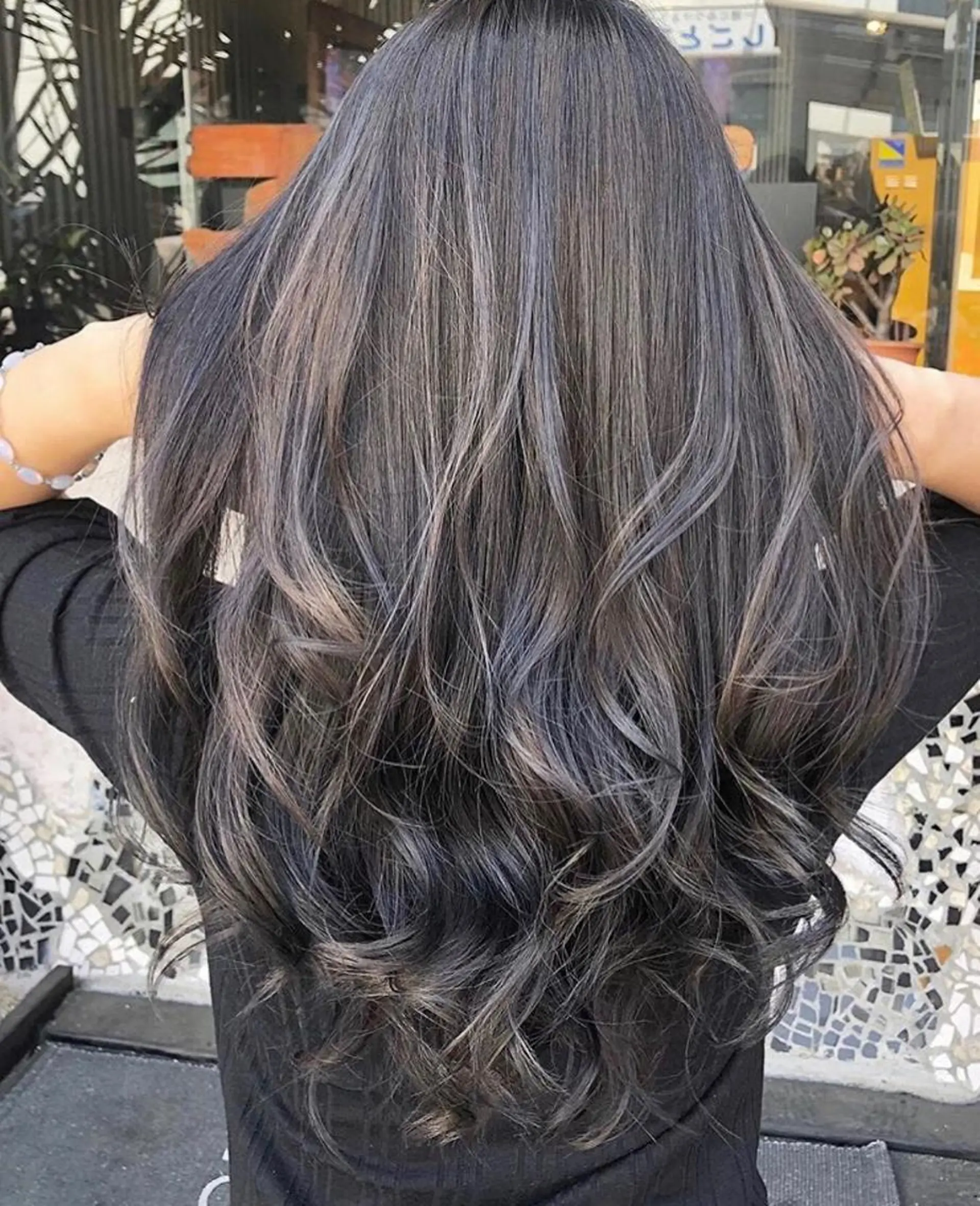 ロング ヘアカラー トリートメント 玉木 育実のヘアスタイル