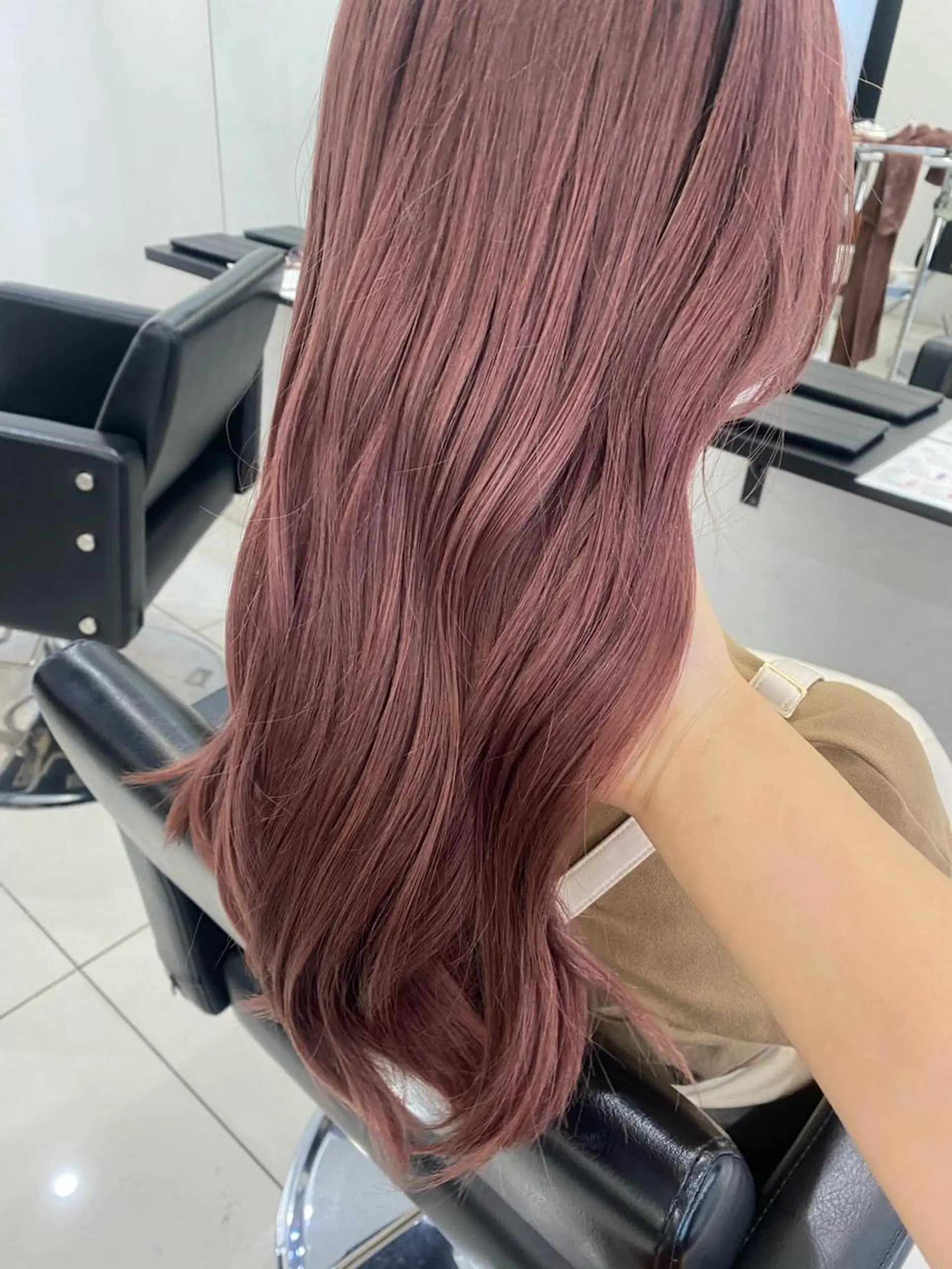 セミロング 小顔ショート🦋 八巻ちさとのヘアスタイル