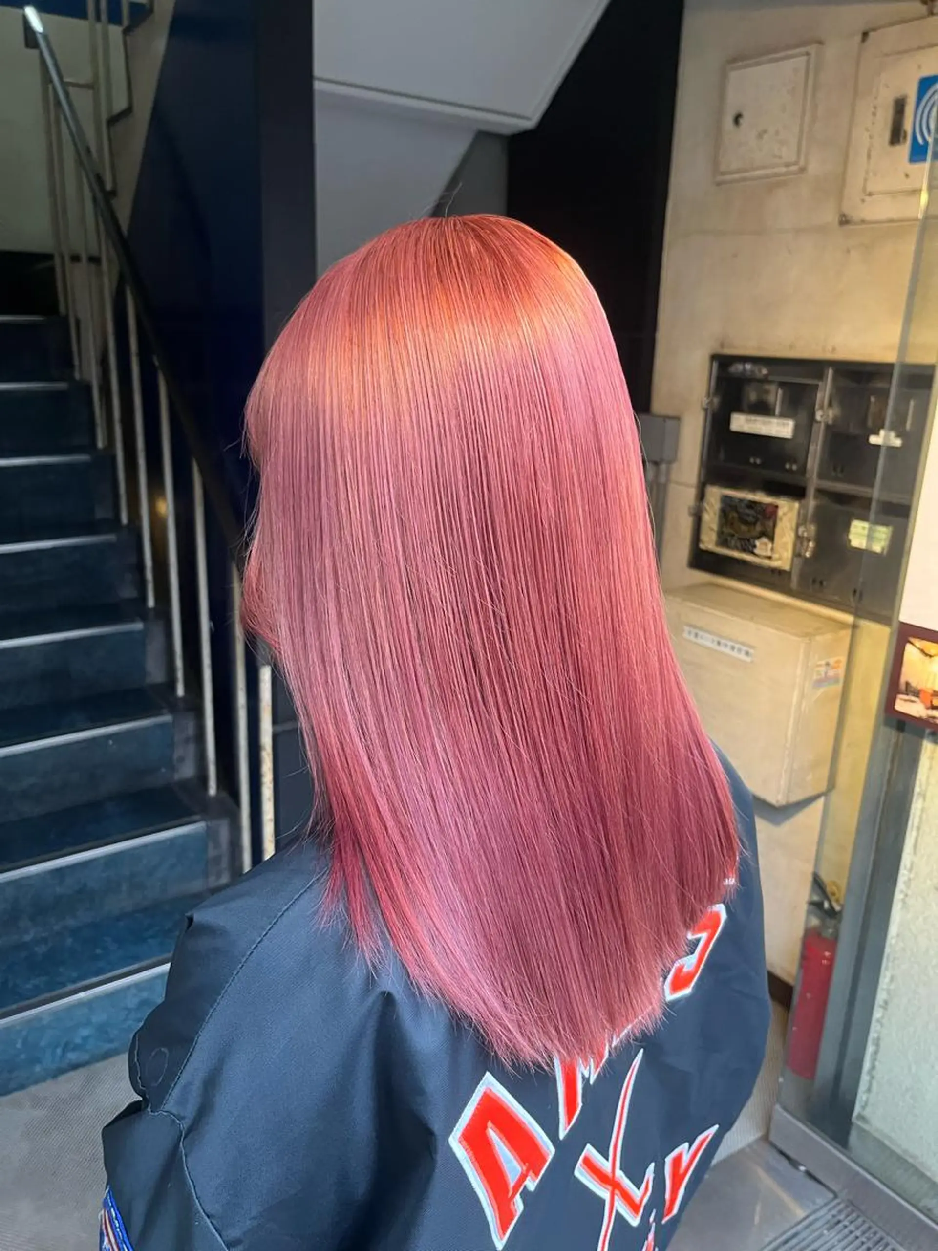 セミロング カラー トリートメント 艶髪/ハイトーン/ ヘアセット/モエノのヘアスタイル