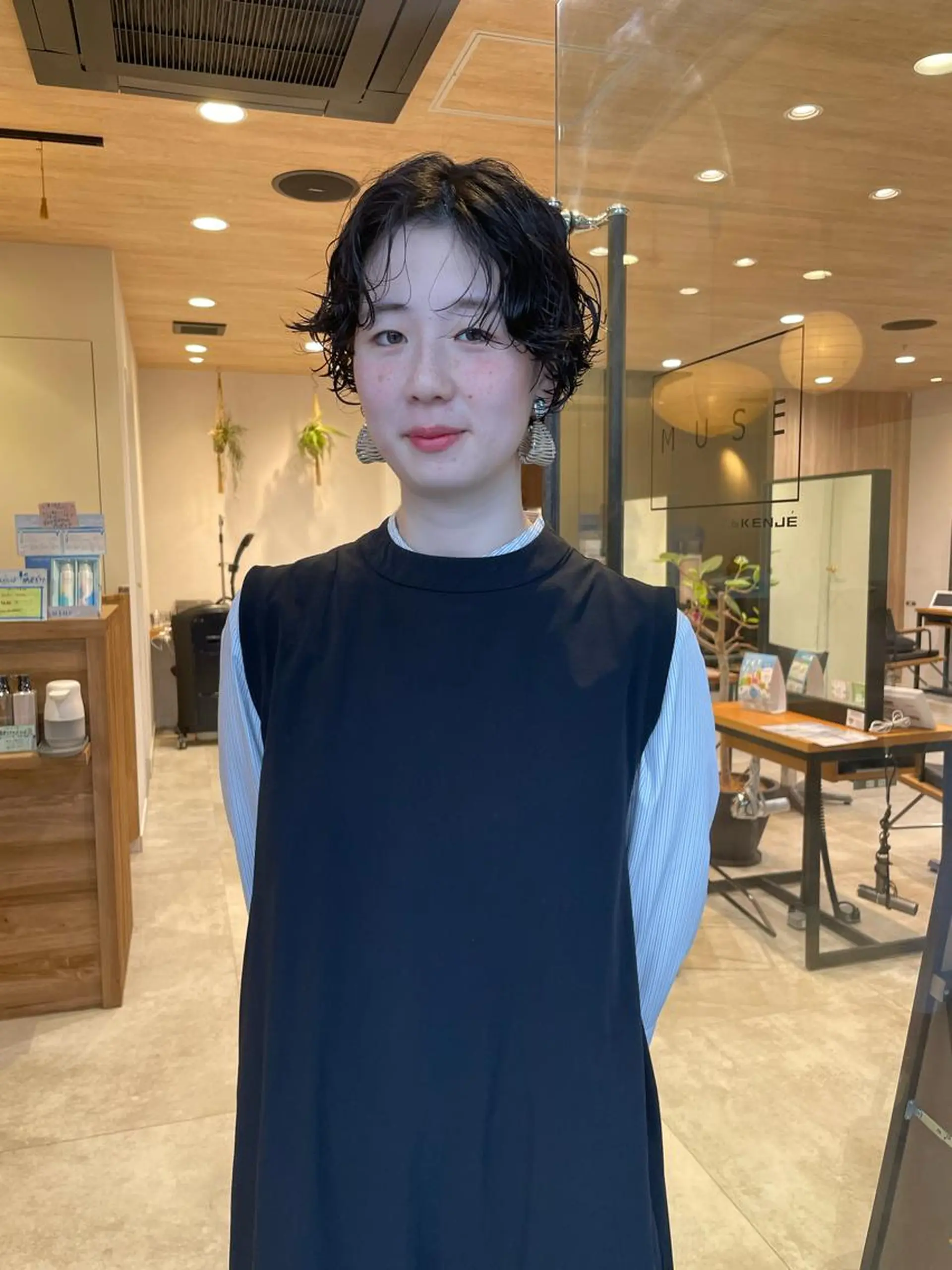 ショート パーマ くびれヘア ショートヘア カット パーマ パーマ指名No1 /namiのヘアスタイル