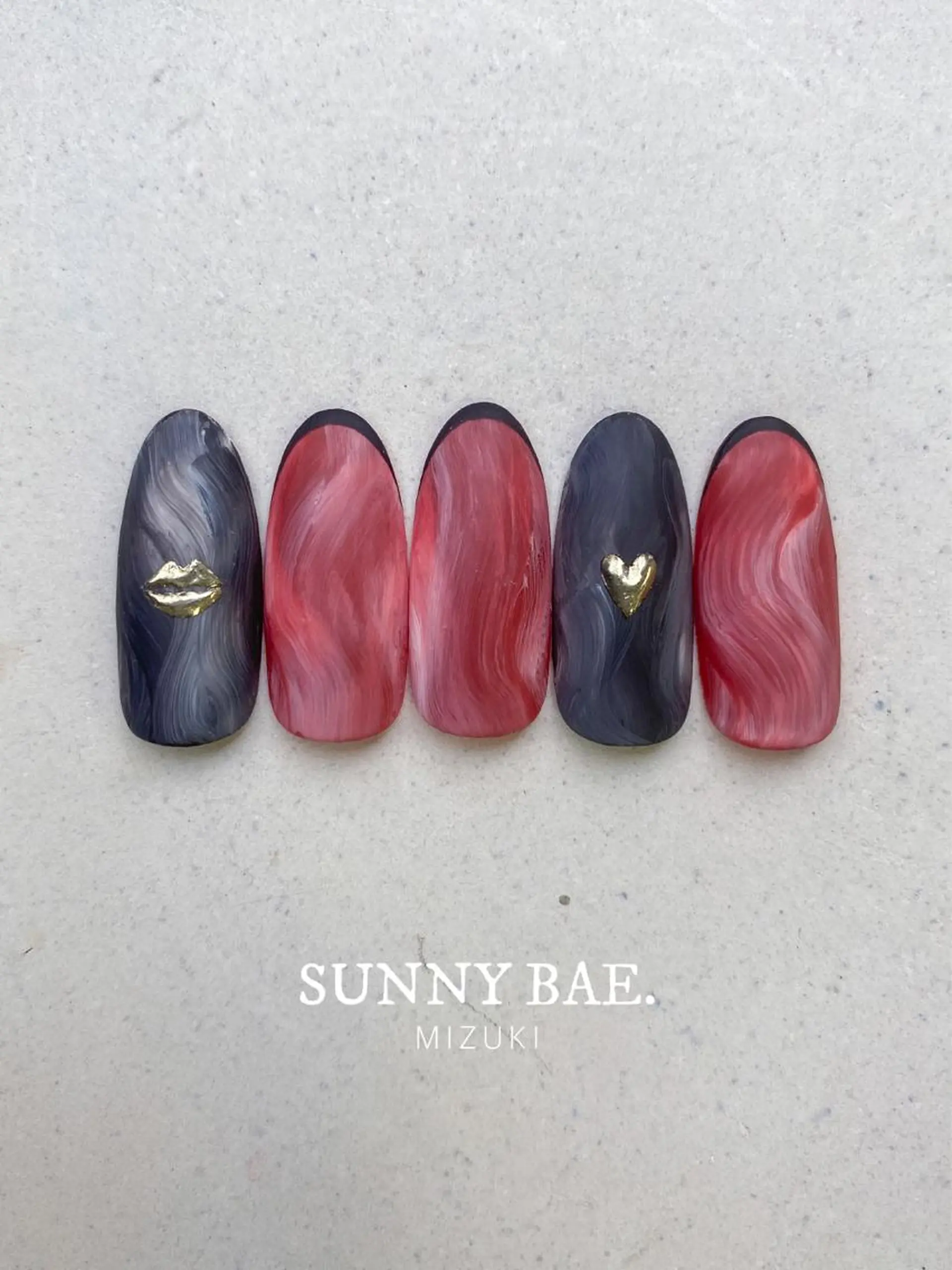 ネイル アートネイル ハート マットネイル ぷっくりネイル バレンタイン ハンドネイル SUNNY BAE. 🌼MIZUKIのネイルデザイン