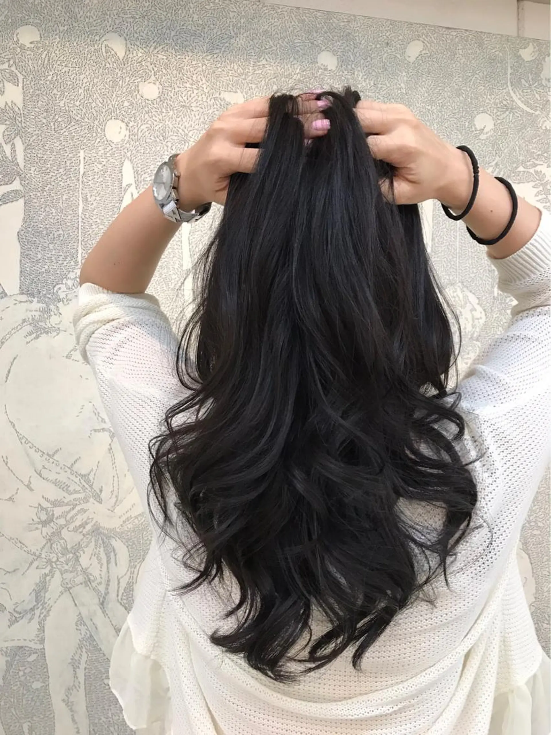 ロング アルファ シェリのヘアスタイル