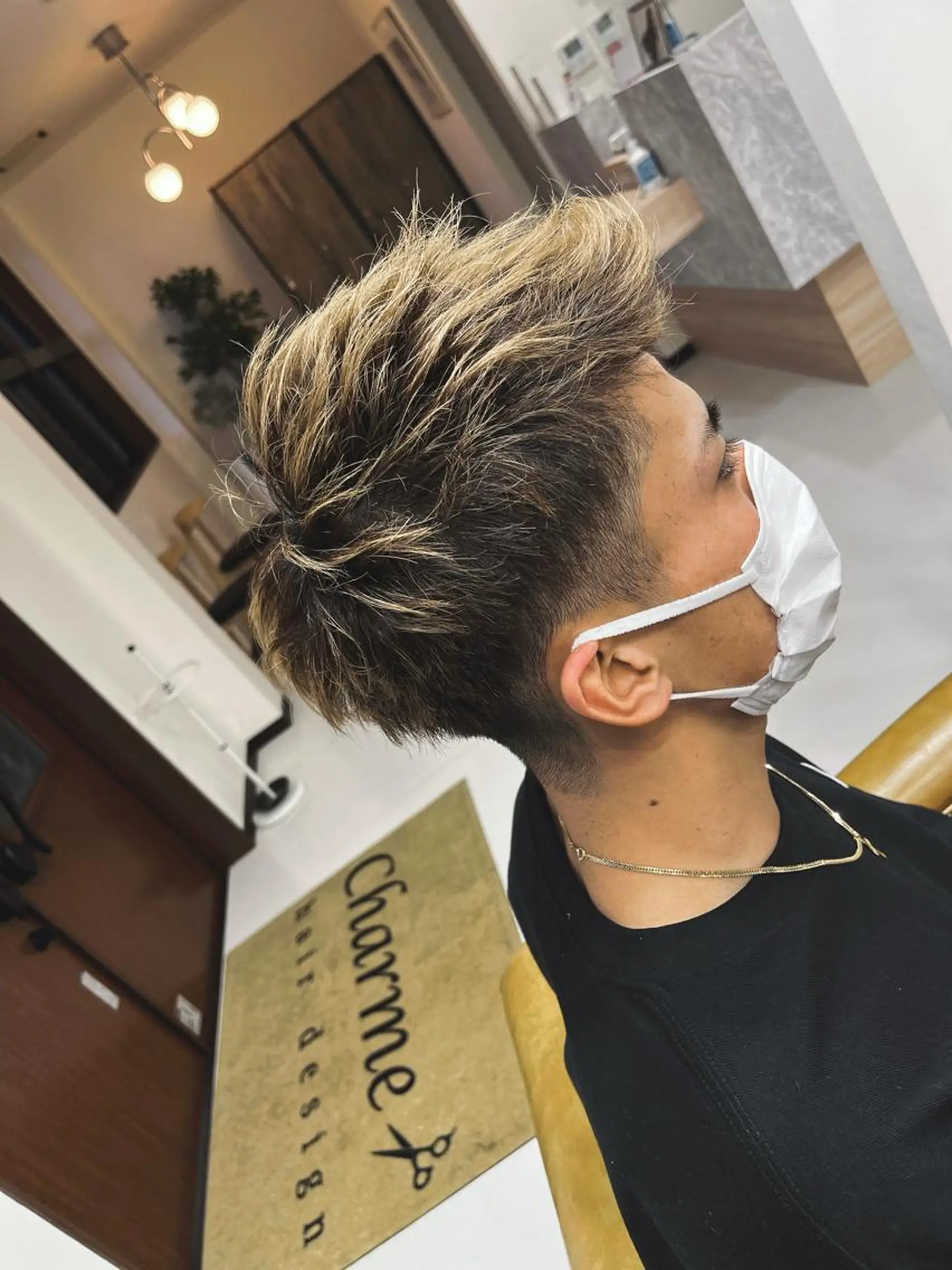 ショート メンズ カット 峯 渉人のヘアスタイル