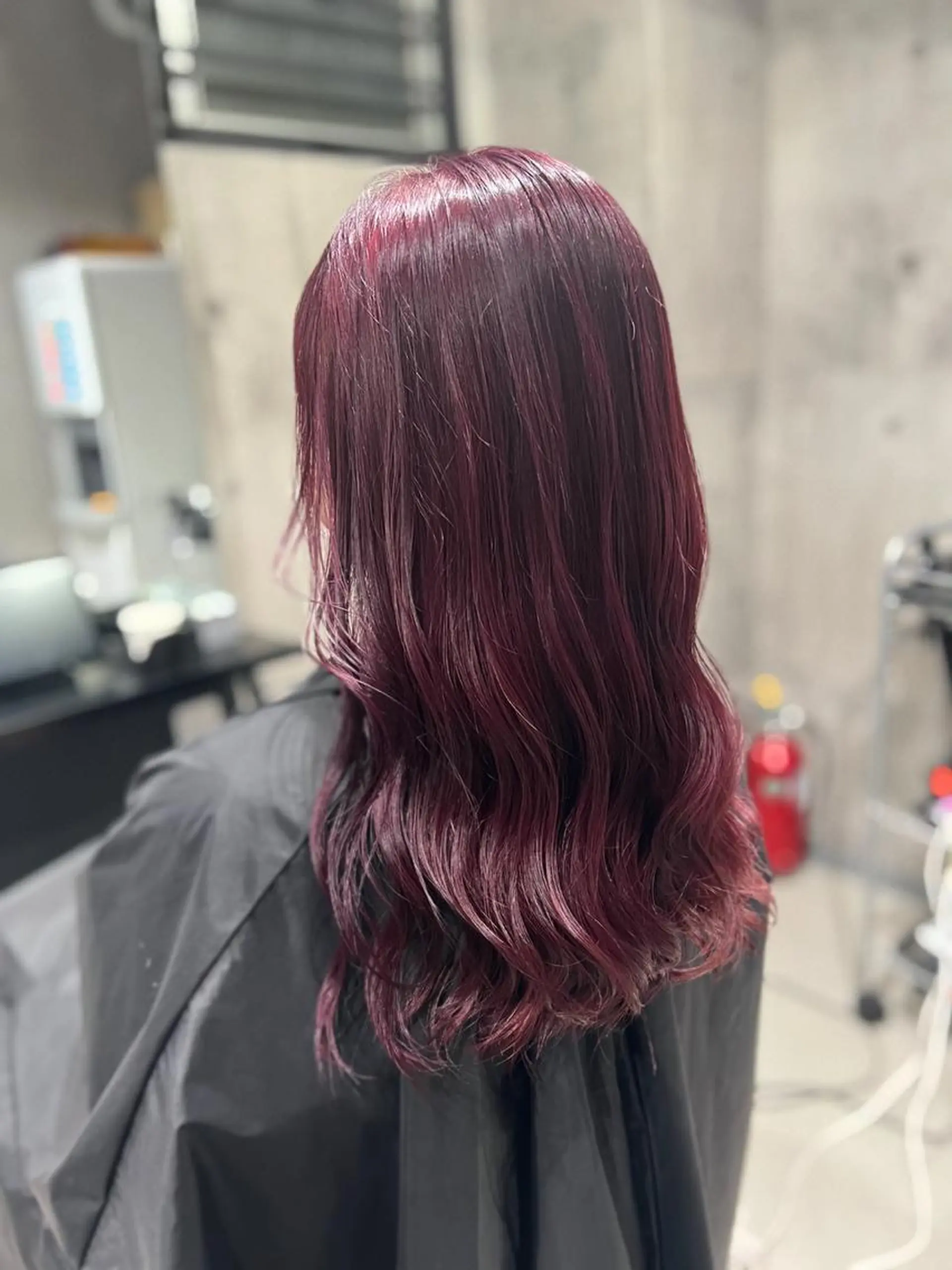 ミディアム カラー レッドカラー mimiiy梅田 中崎町ハイトーンのヘアスタイル