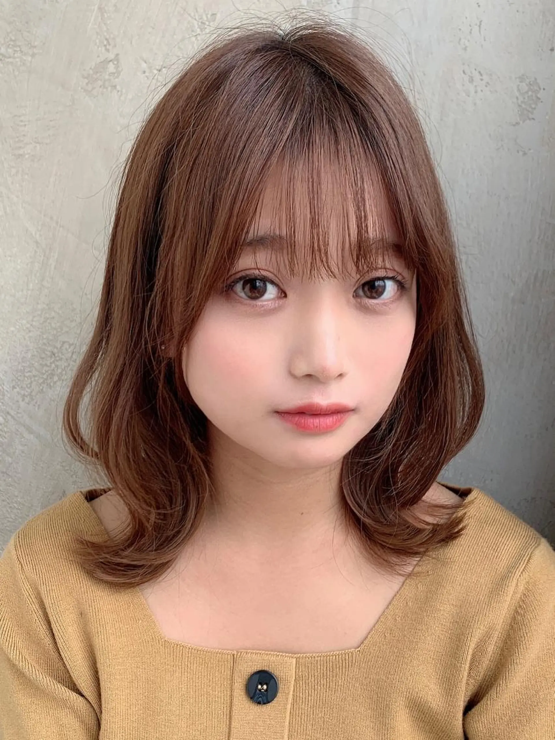 ミディアム カラー ベージュカラー ブラウンカラー くびれヘア 髪質改善 縮毛矯正 🧡くびれヘア/前髪 顔周り🧡久原結衣のヘアスタイル