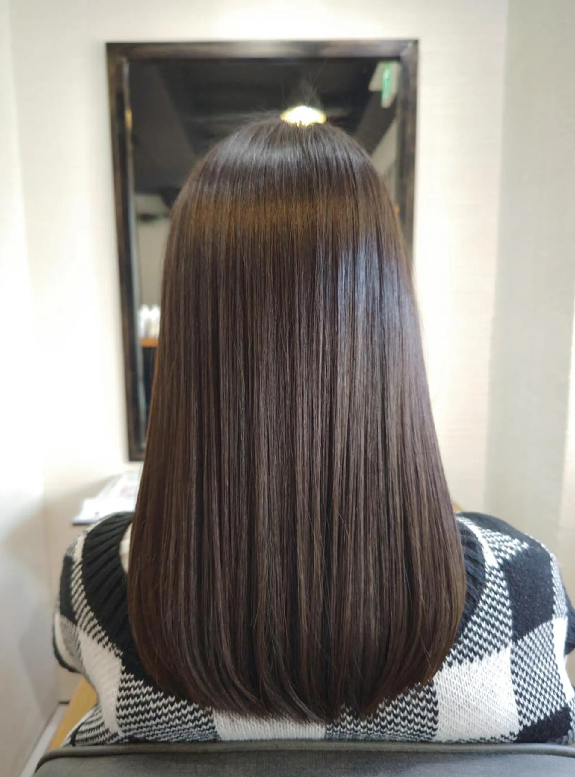 セミロング 鶴田 連のヘアスタイル