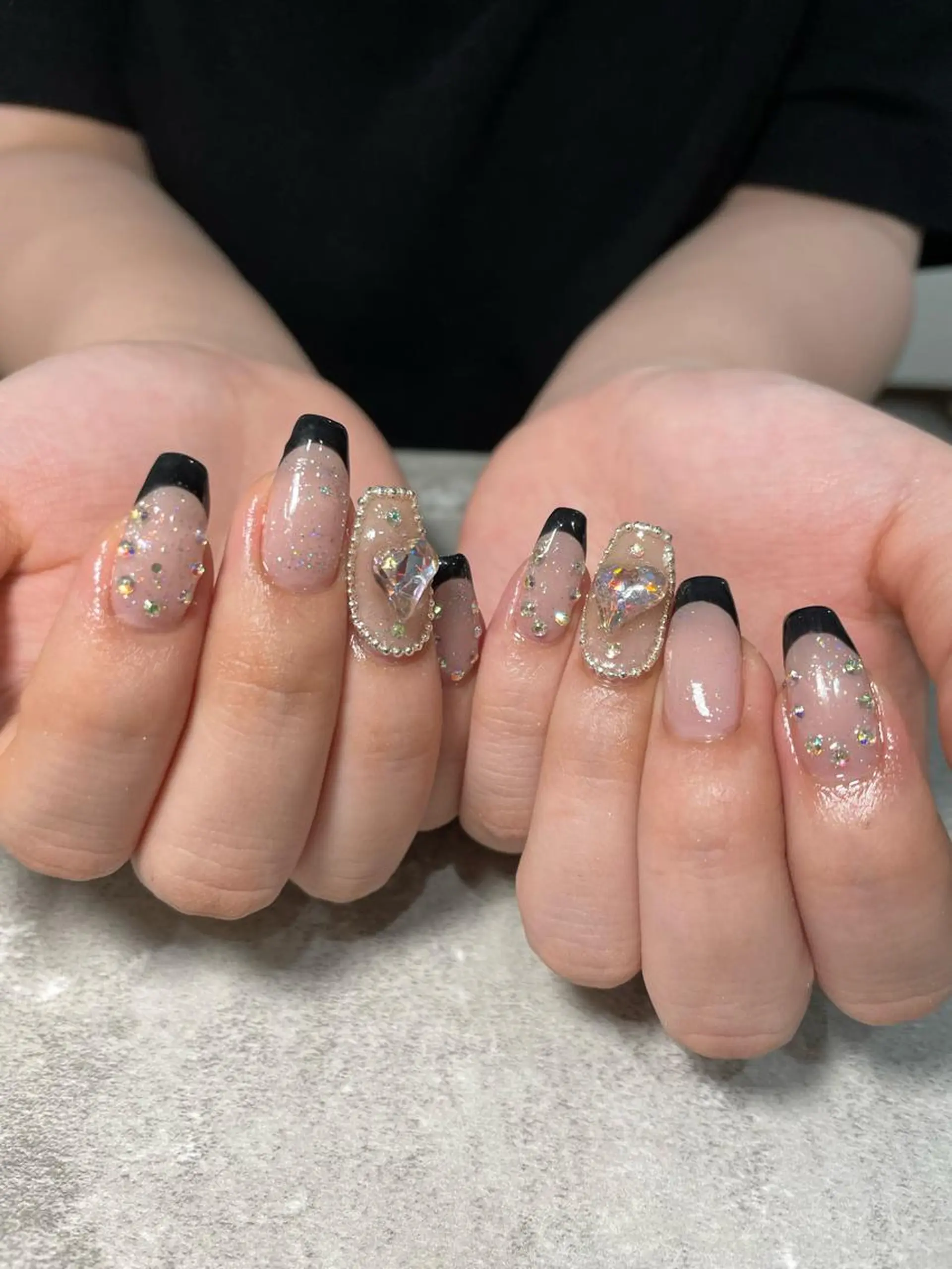 ネイル 持ち込み Raviliss ♡のネイルデザイン