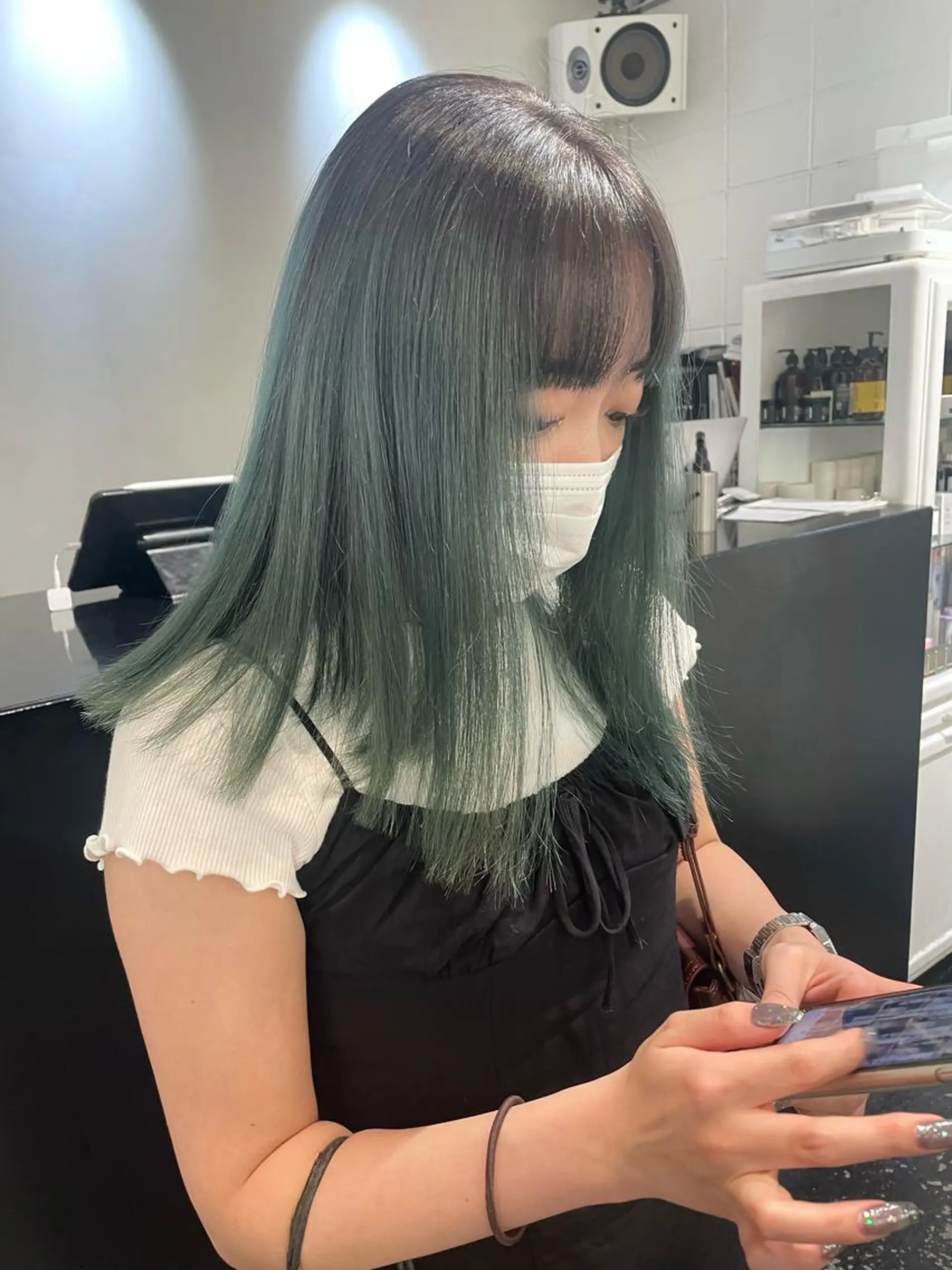 セミロング カラー パーマ ヘアアレンジ メンズ キッズ ネイル マツエク・マツパ アイブロウ メンズブリーチ ブリーチ グリーン カット ヘアカラー トリートメント 艶ハイトーン/ヘア アレンジAYAKAのヘアスタイル
