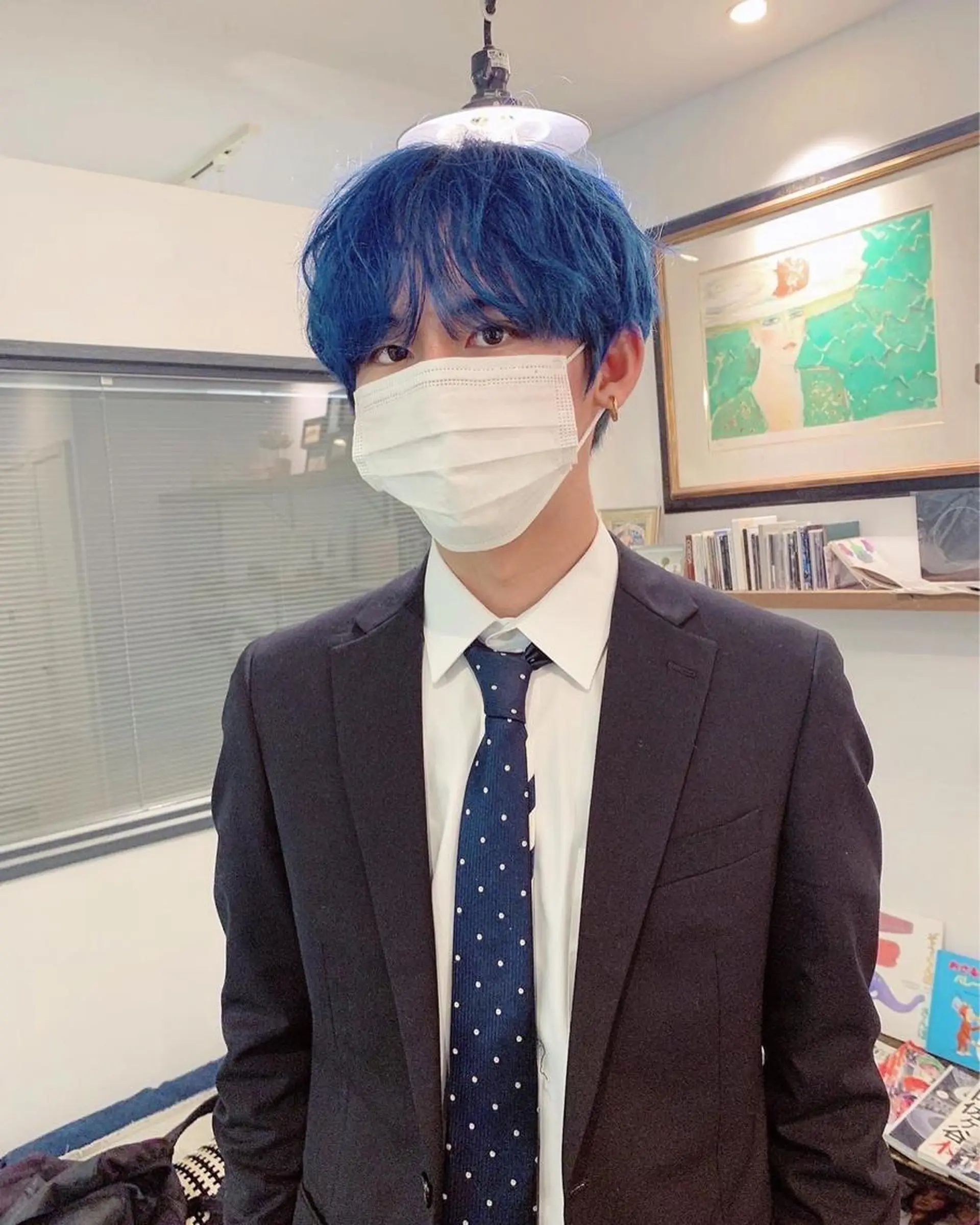 ショート カラー メンズ メンズブリーチ ブリーチ ブルーカラー sola方南町所属・原一真/ 外国人ショートヘアのヘアスタイル