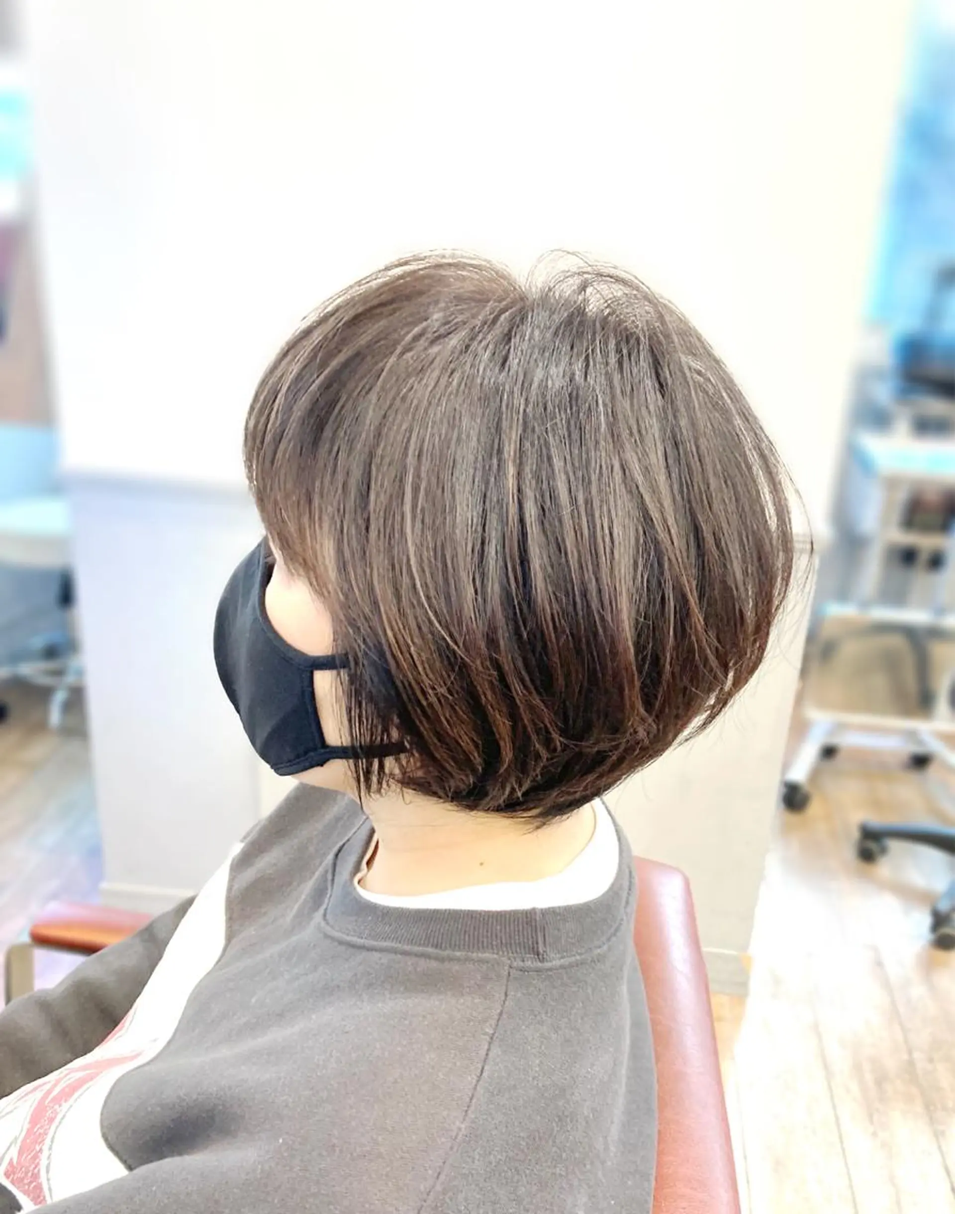 ショート カラー 菅原 綾のヘアスタイル
