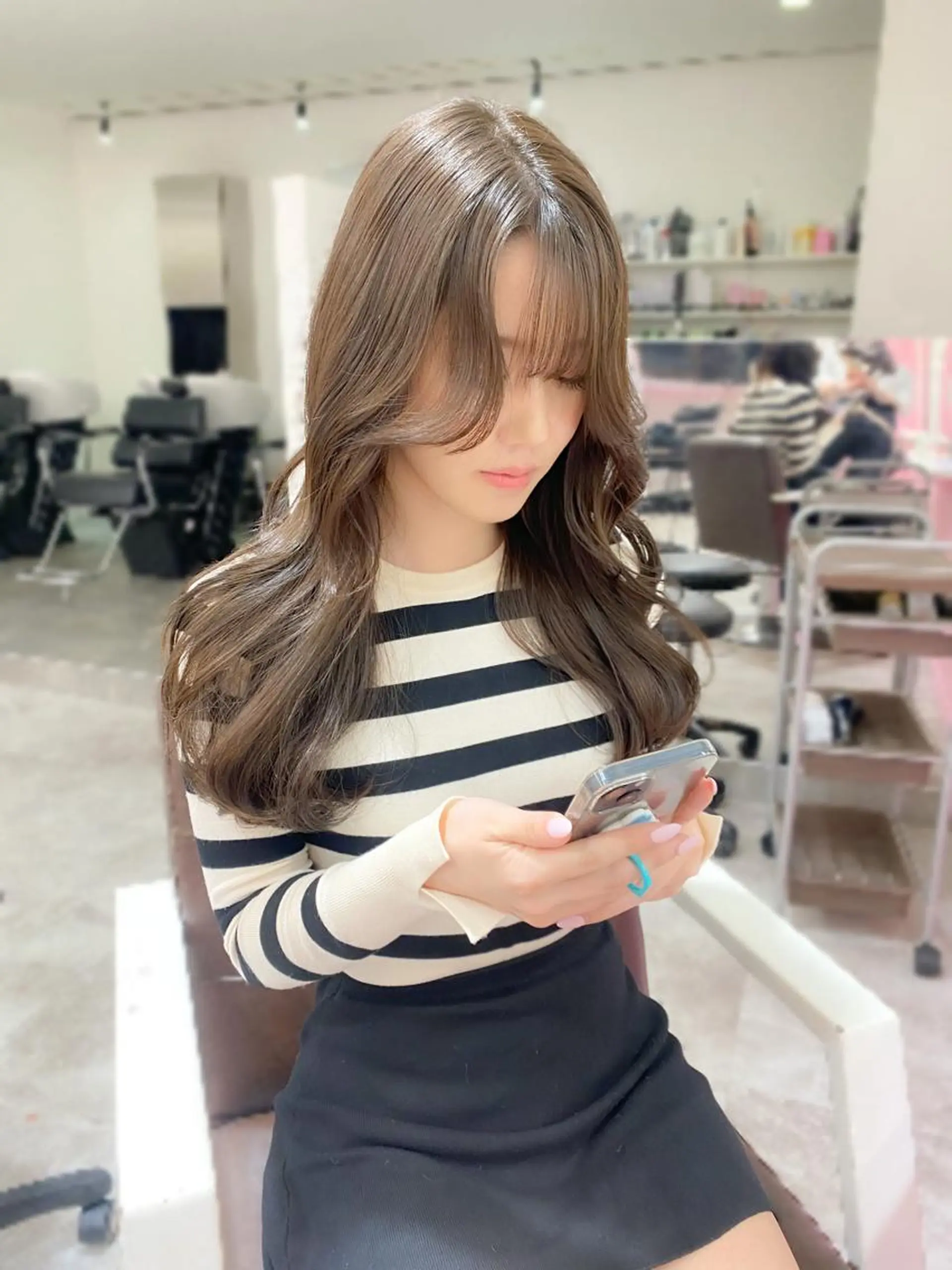 ロング 髪質改善韓国レイヤー SHIORI🦋のヘアスタイル