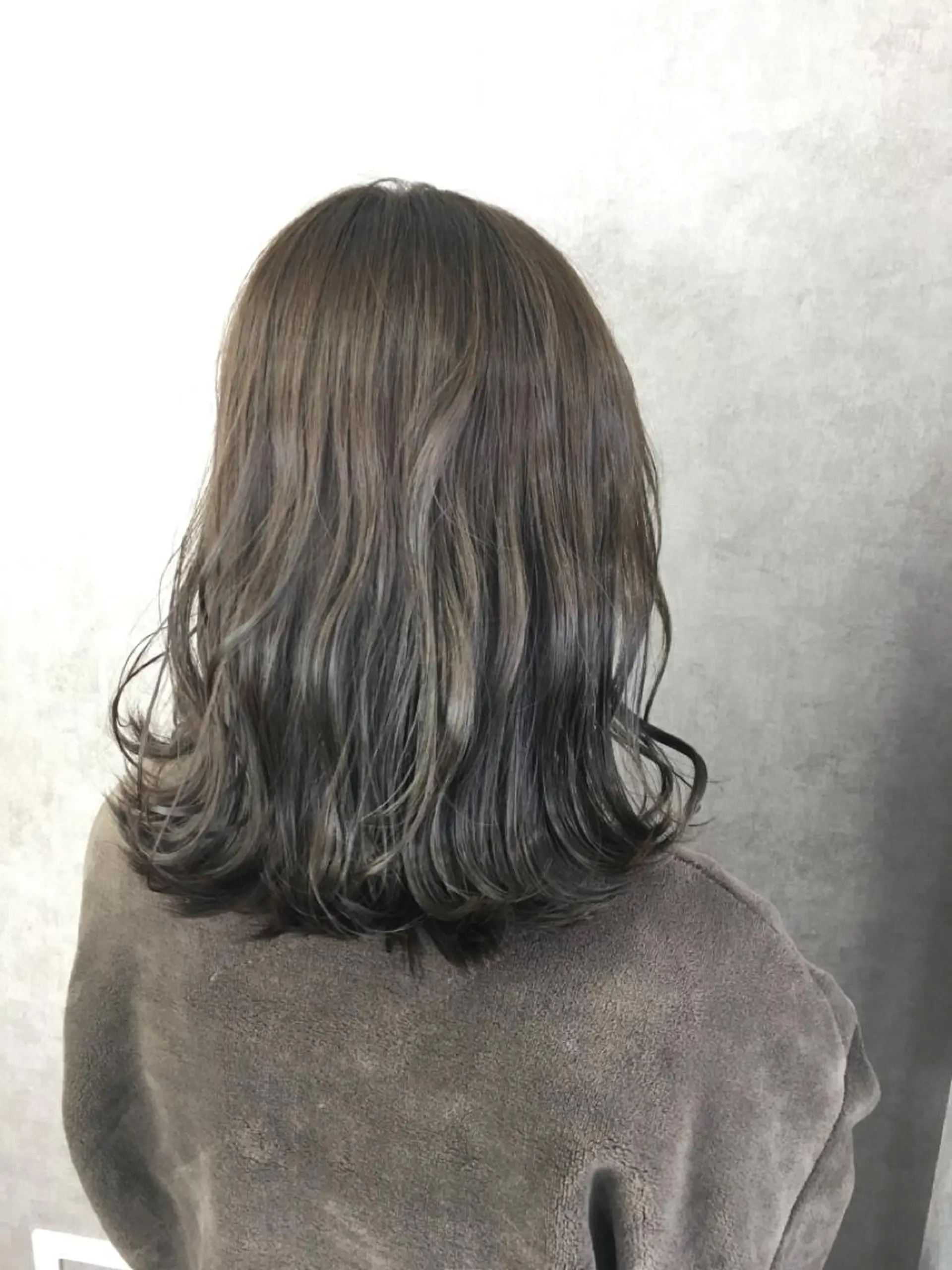 ミディアム カラー ツイストスパイラル パーマ🟡KYOUのヘアスタイル