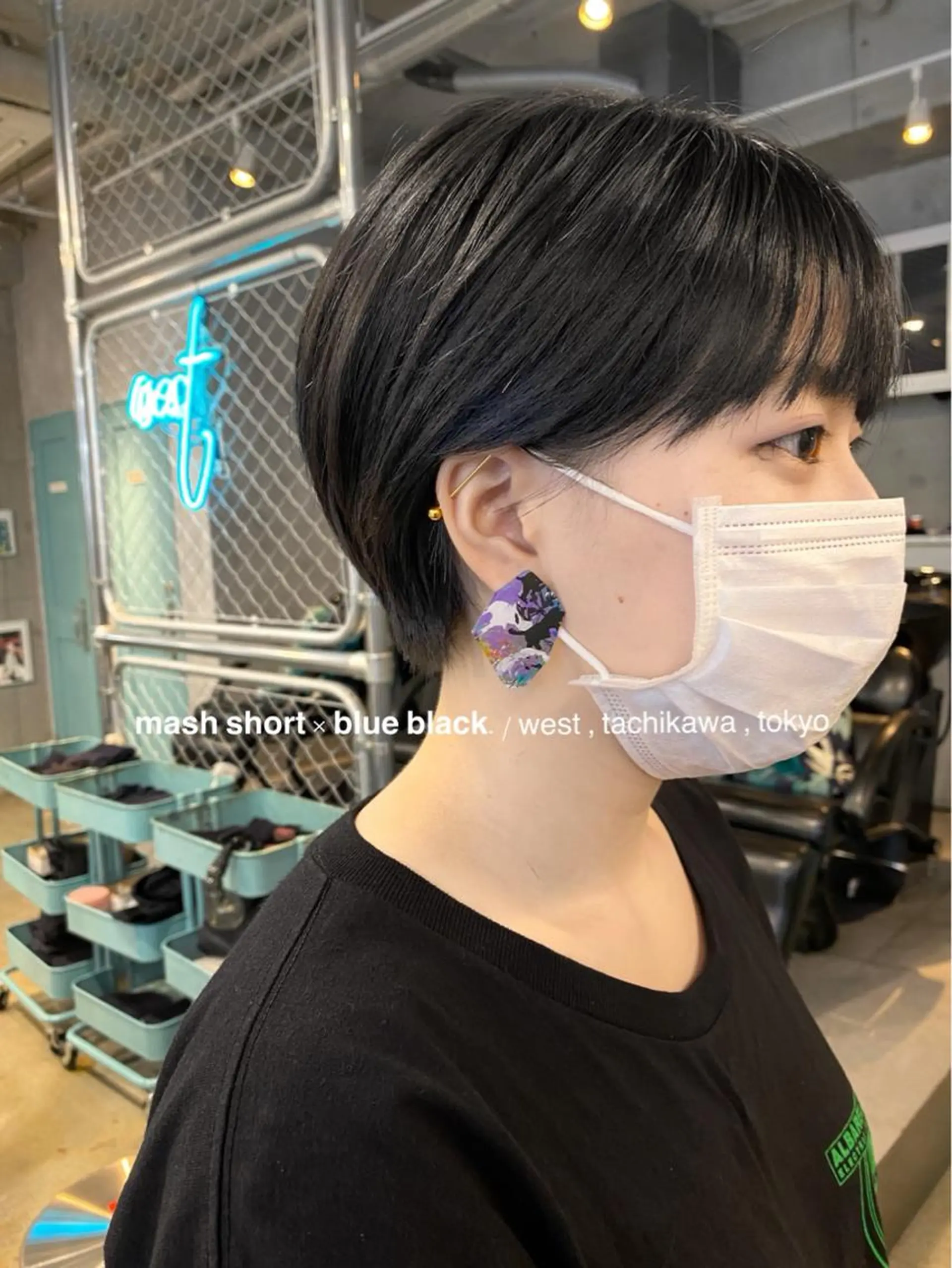 ショート カラー 丸みショート 黒髪 ブルーカラー ブルーブラック 学生 竹嶌 健吾のヘアスタイル