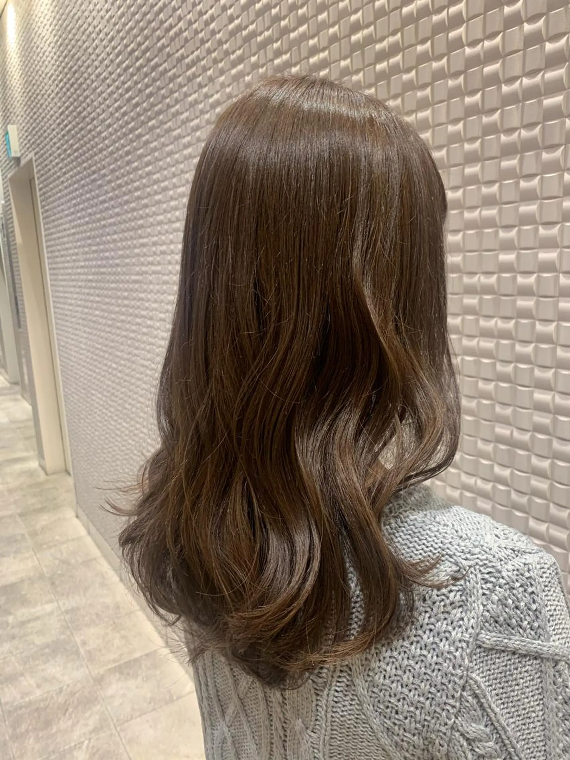 セミロング カラー パーマ シャドールーツ美容師 篠原康太のヘアスタイル