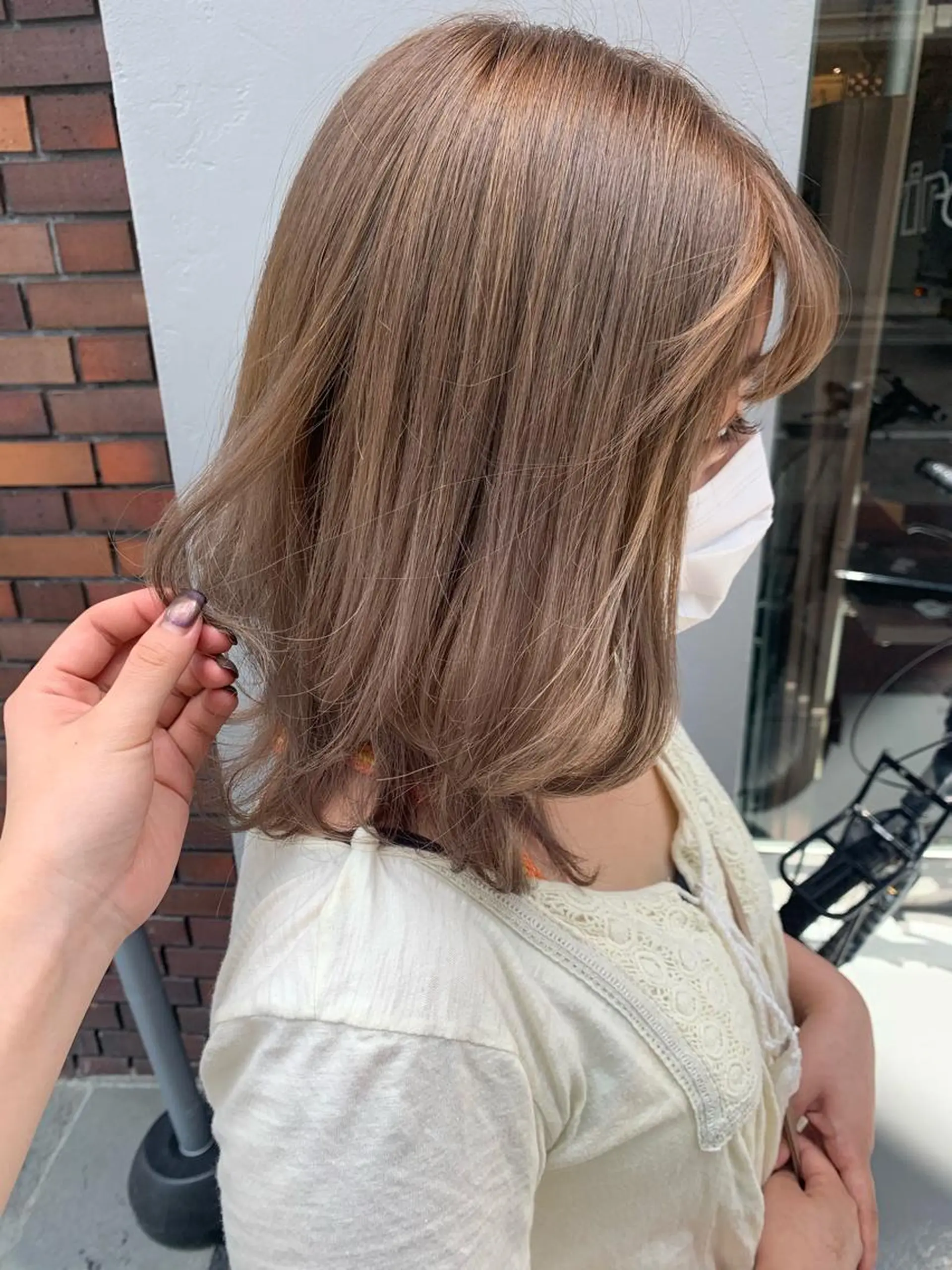 ミディアム ヘアカラー 大泉 美久のヘアスタイル