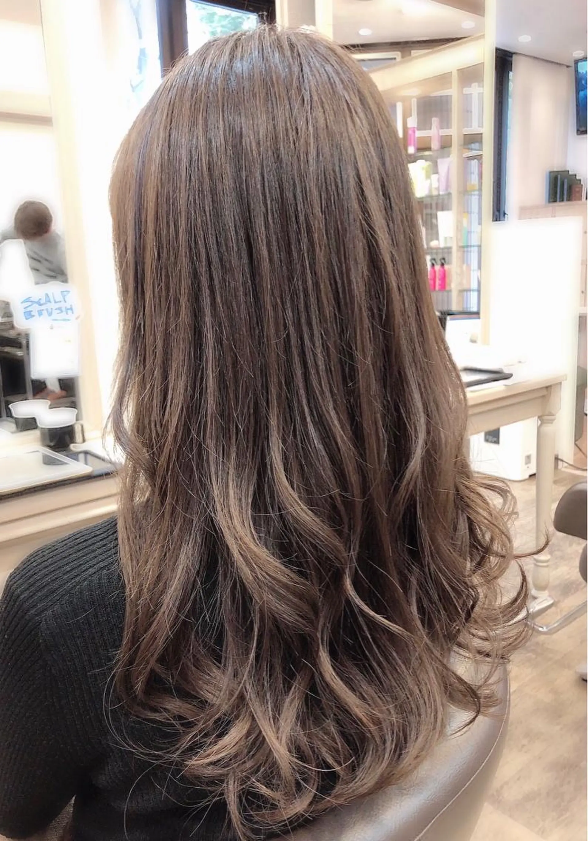 ロング カラー アッシュ ベージュカラー ヘアカラー 尚平 40代からの 髪質改善専門のその他イメージ