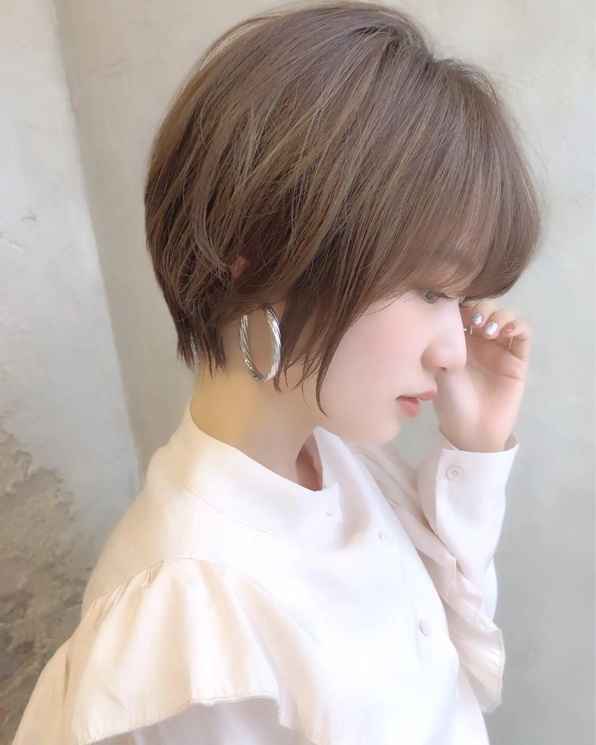 ショート カラー 切りっぱなしボブ ショートボブ ベージュカラー ブリーチ ケアブリーチ カット ヘアカラー トリートメント ショート、ボブの神✨ 峯朋也✂︎✨のヘアスタイル