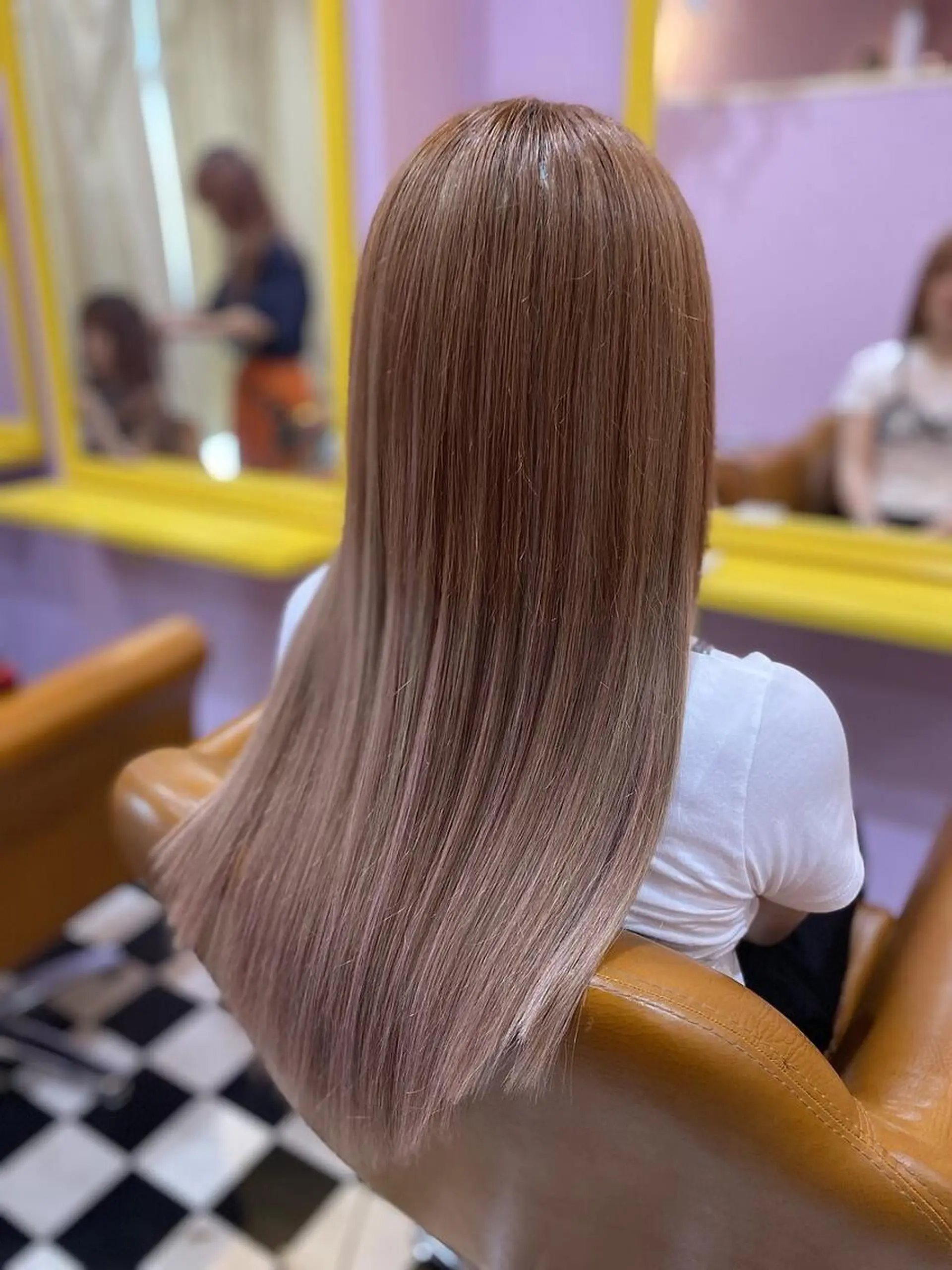 ヘアアレンジ カラー ロング チビ編み込みエクステ シールエクステのヘアスタイル