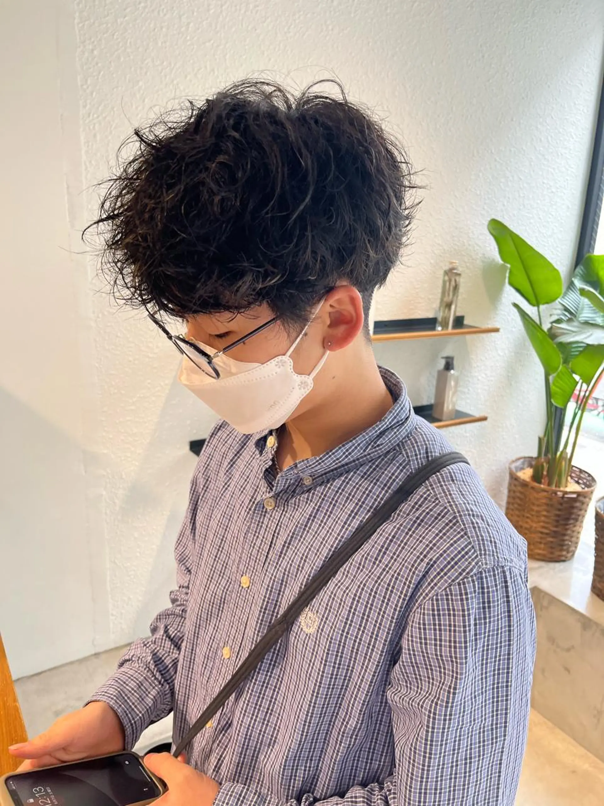 ショート カラー パーマ ヘアアレンジ メンズ キッズ メンズハイライト メンズパーマ ハイライトカラー ハイライト スパイラルパーマ メンズパーマの達人 🌟川内絵人のヘアスタイル