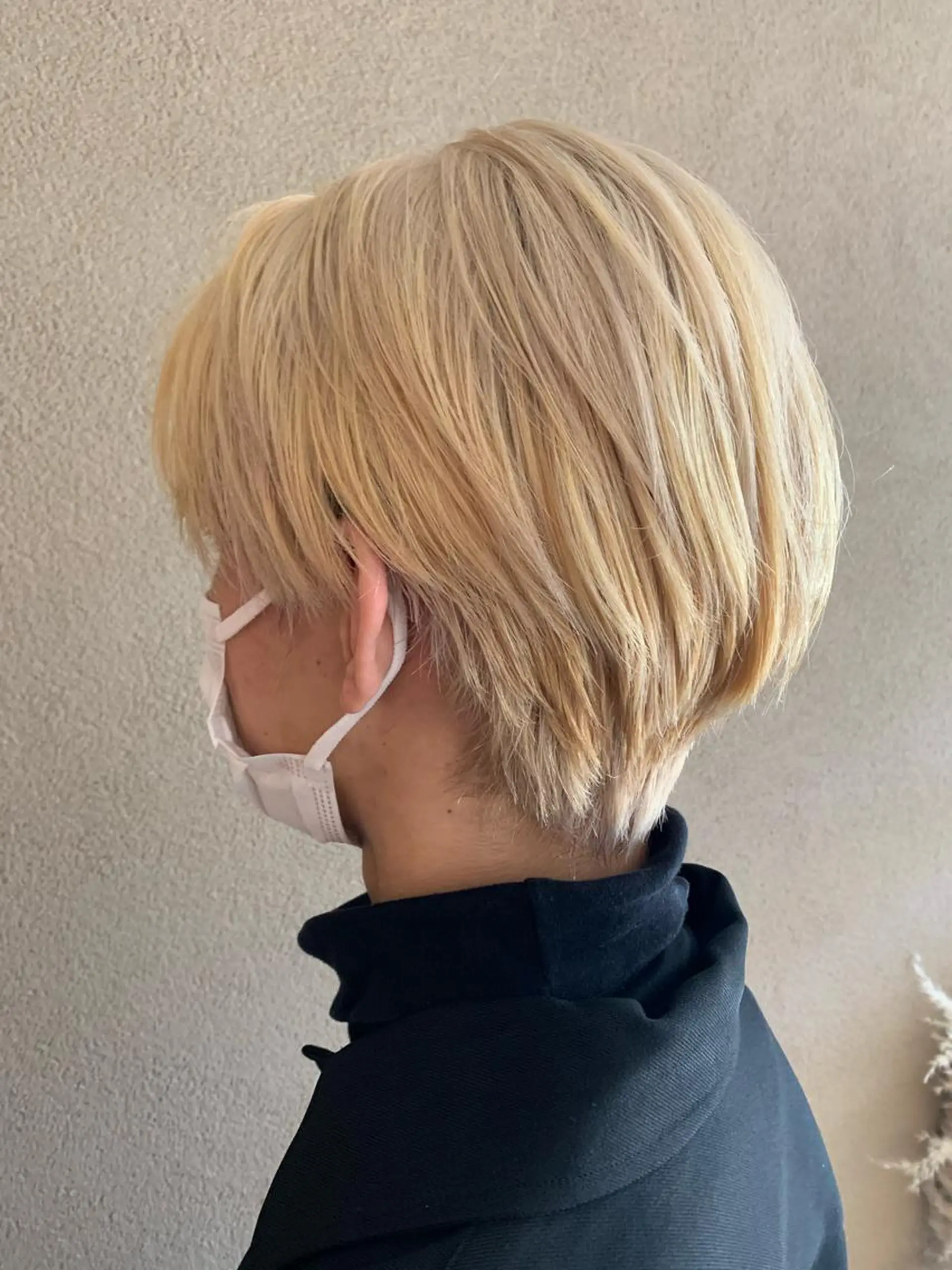 カラー ブリーチ PADOU平松 典幸のヘアスタイル