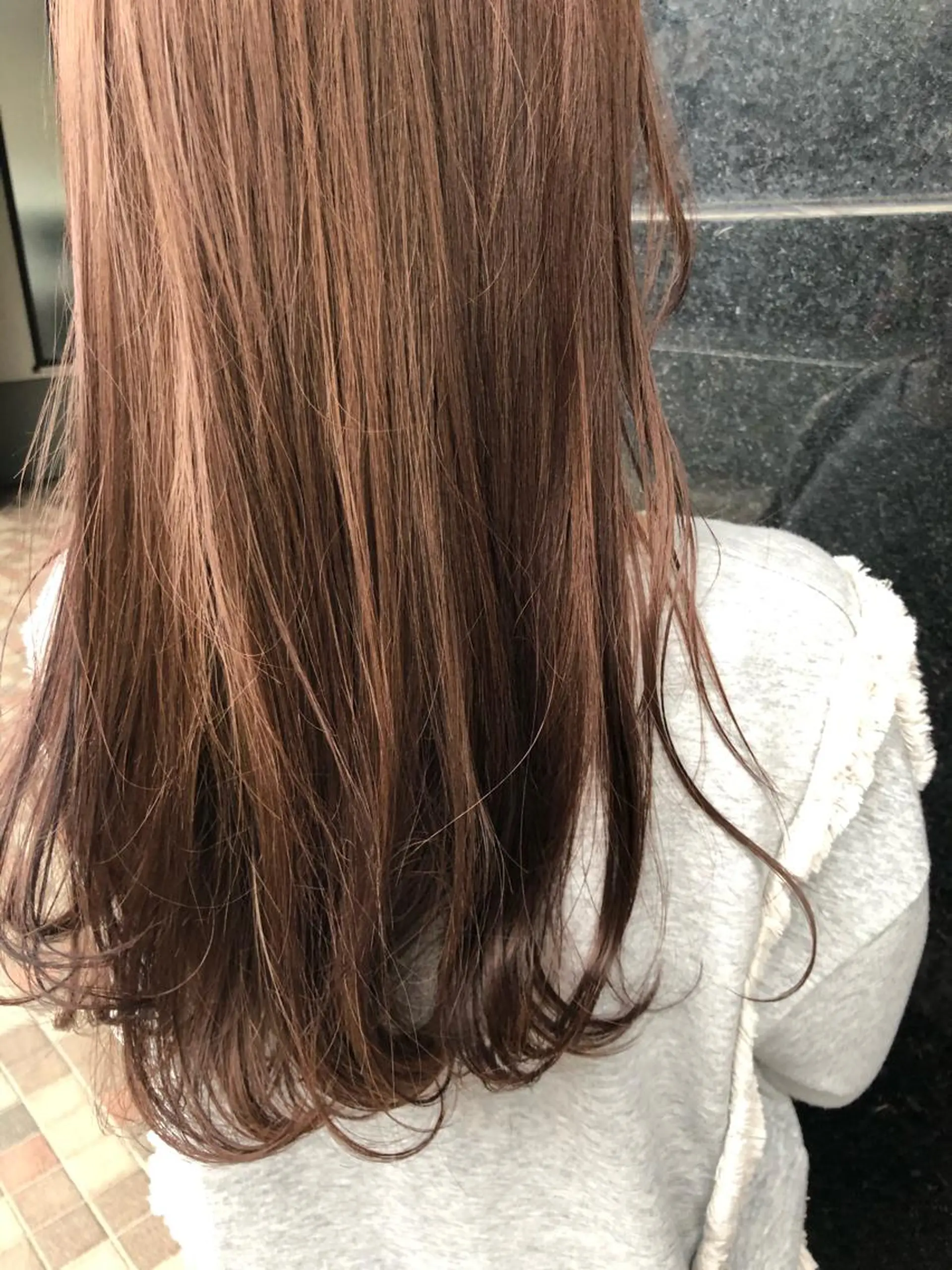 ロング カット ヘアカラー トリートメント eclat suzumiのヘアスタイル