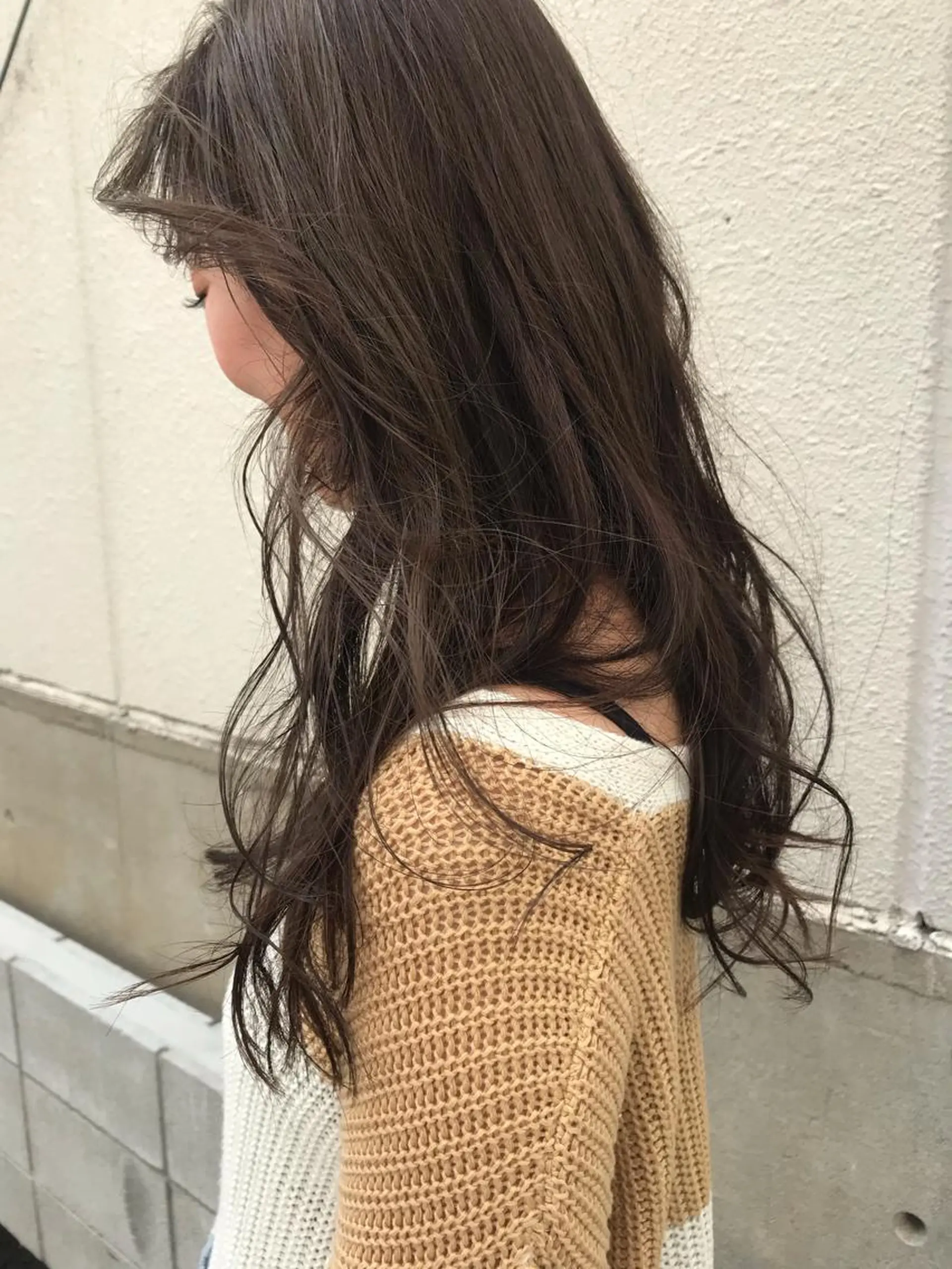 ロング さの あやねのヘアスタイル