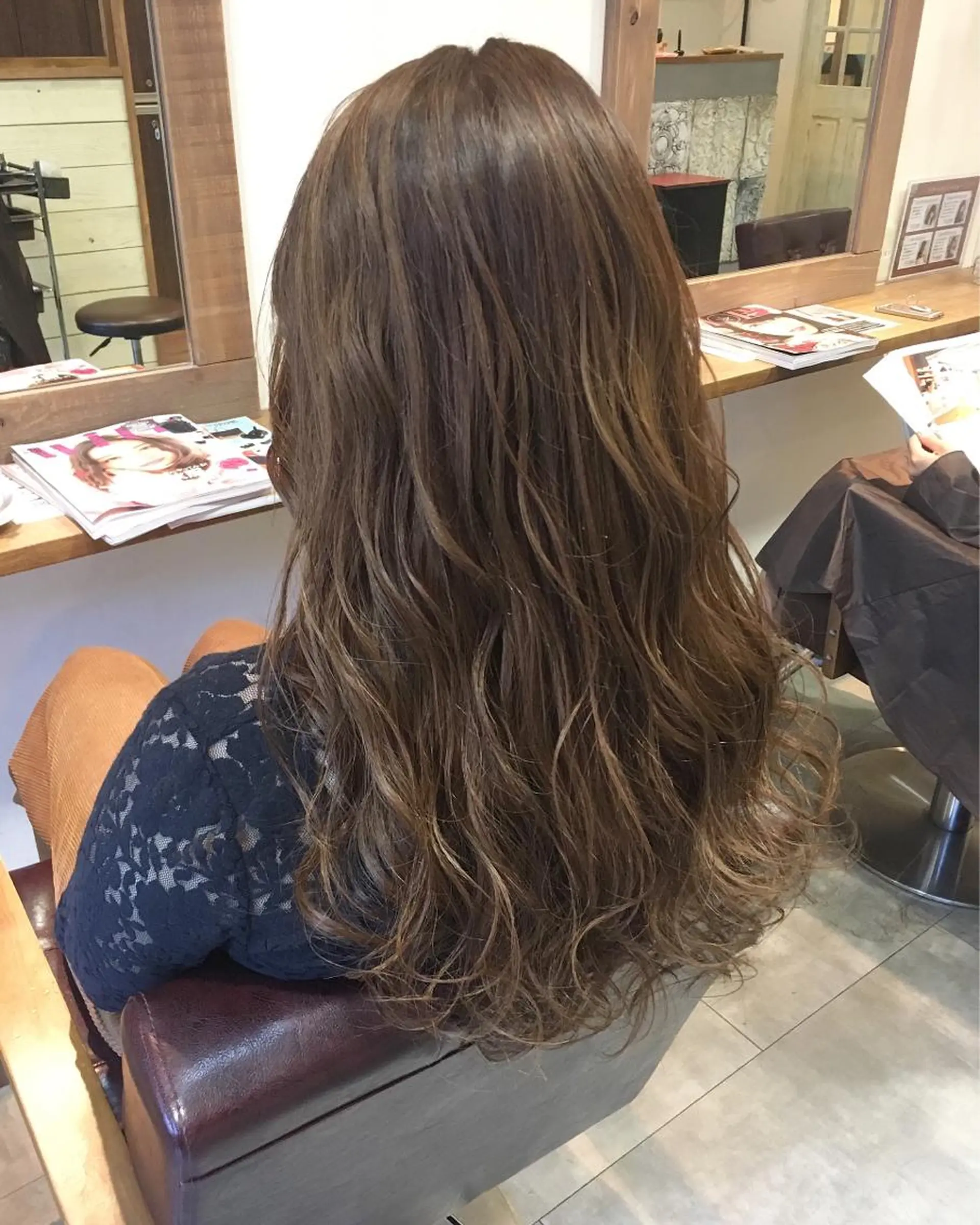 ロング カラー ベージュカラー ブラウンカラー ブラウンベージュ イルミナカラー トリートメント hair salon Ranun髪質改善のヘアスタイル