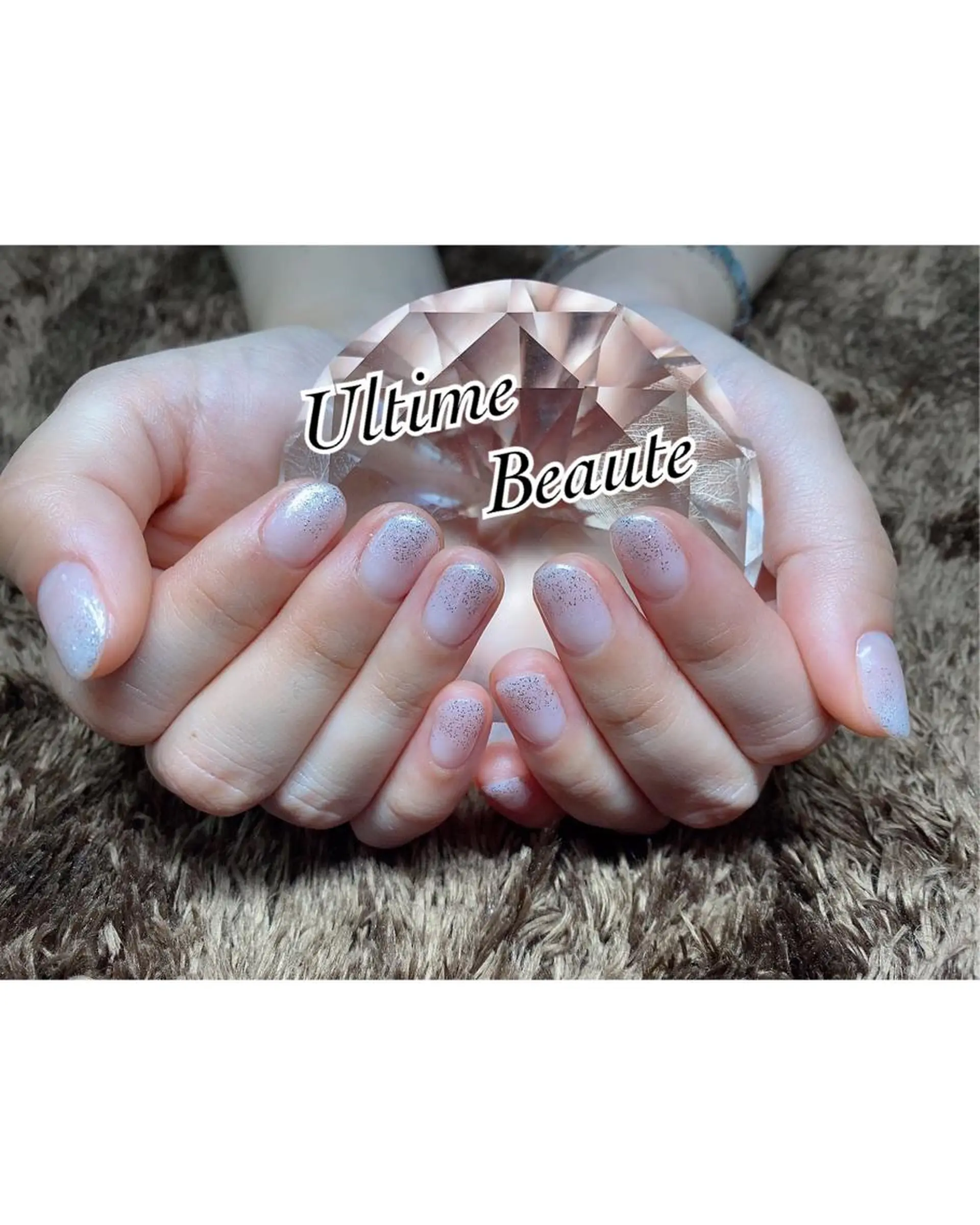 ネイル グラデーション ラメ(グリッター) シルバー シンプルネイル 石塚 亜矢加のネイルデザイン