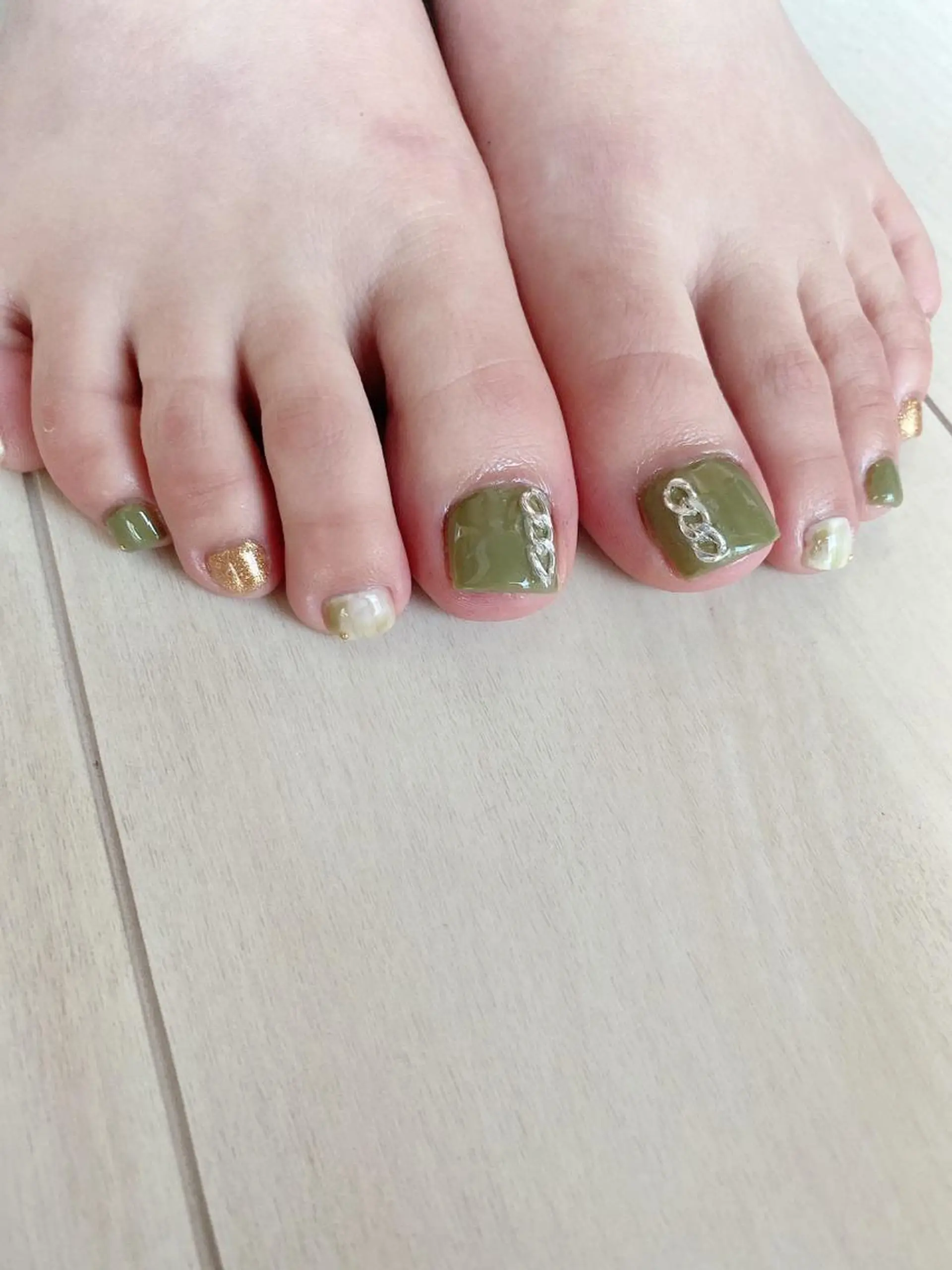 ネイル ハンドネイル フットネイル ハンドケア nail salon  AlgeTy所属・✴︎:.｡. MAKI.｡.:✴︎のネイルデザイン