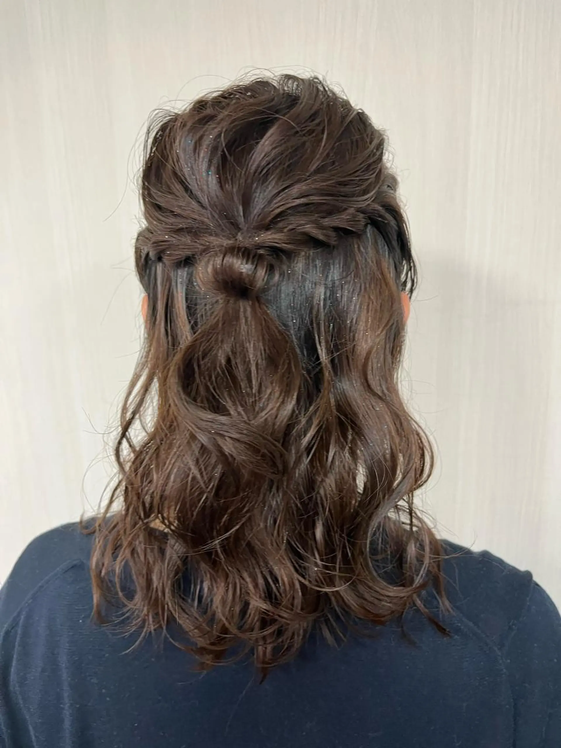 ミディアム ヘアアレンジ ウスイマイコ カット/ケアカラーのヘアスタイル