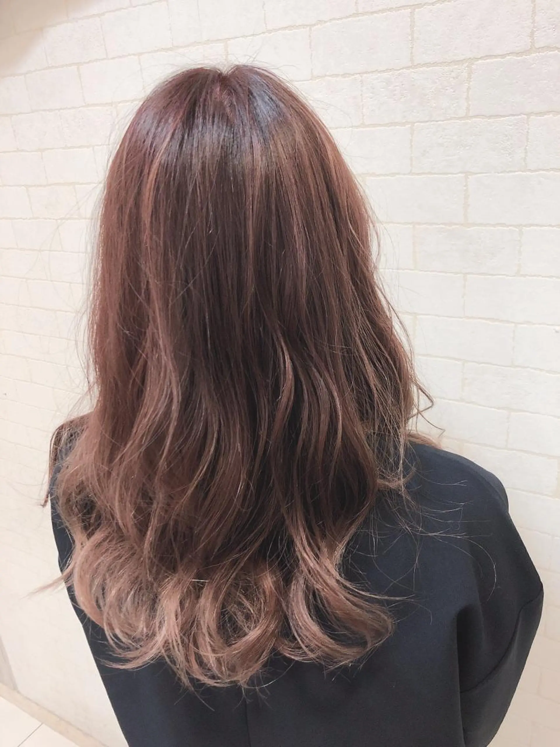 セミロング Lit所属・Lit.豊橋 夏目のヘアスタイル