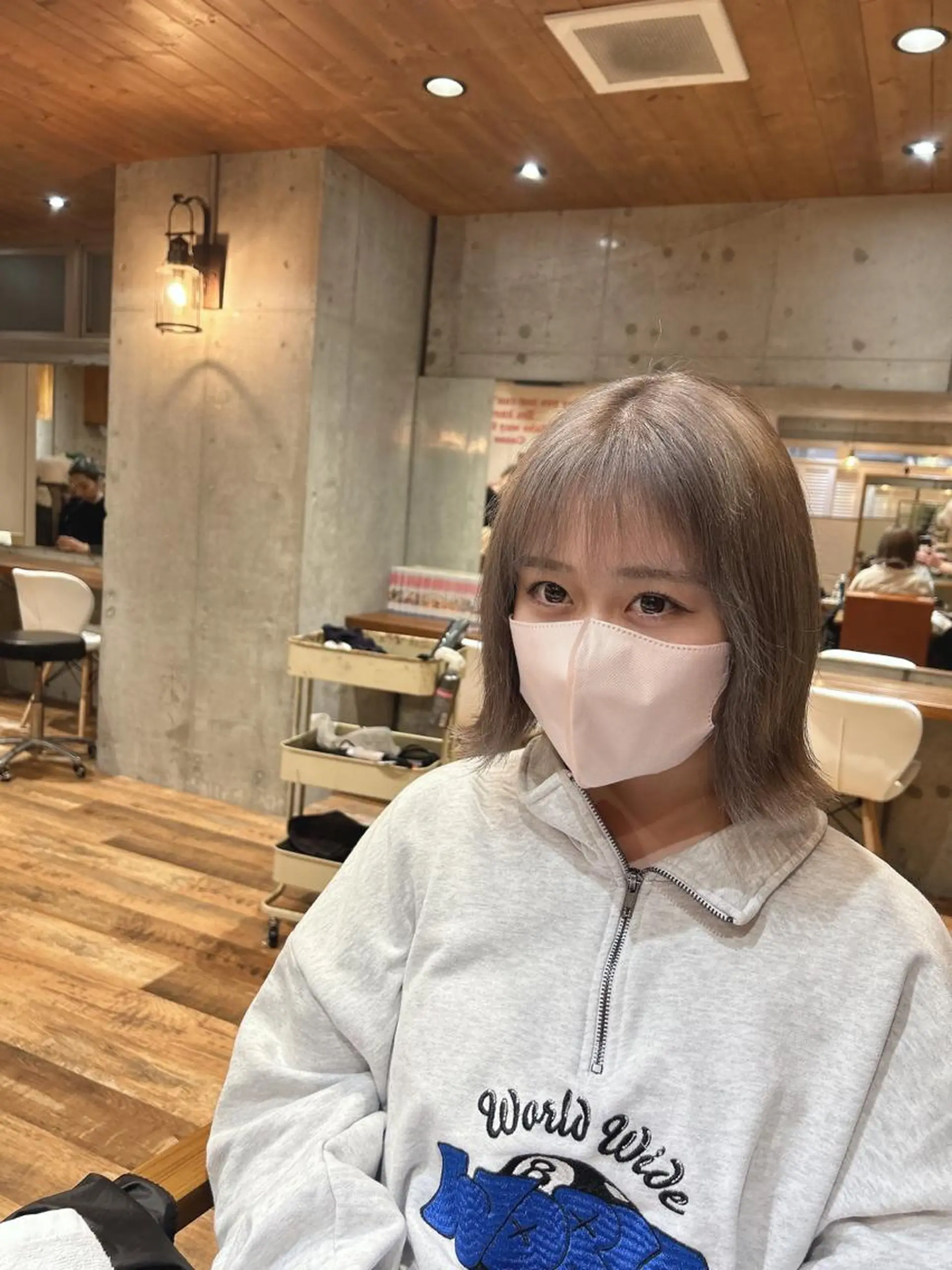 セミロング カラー ヘアカラー トリートメント 🎨デザイン🥇 美髪・艶髪 日暮千敬のヘアスタイル