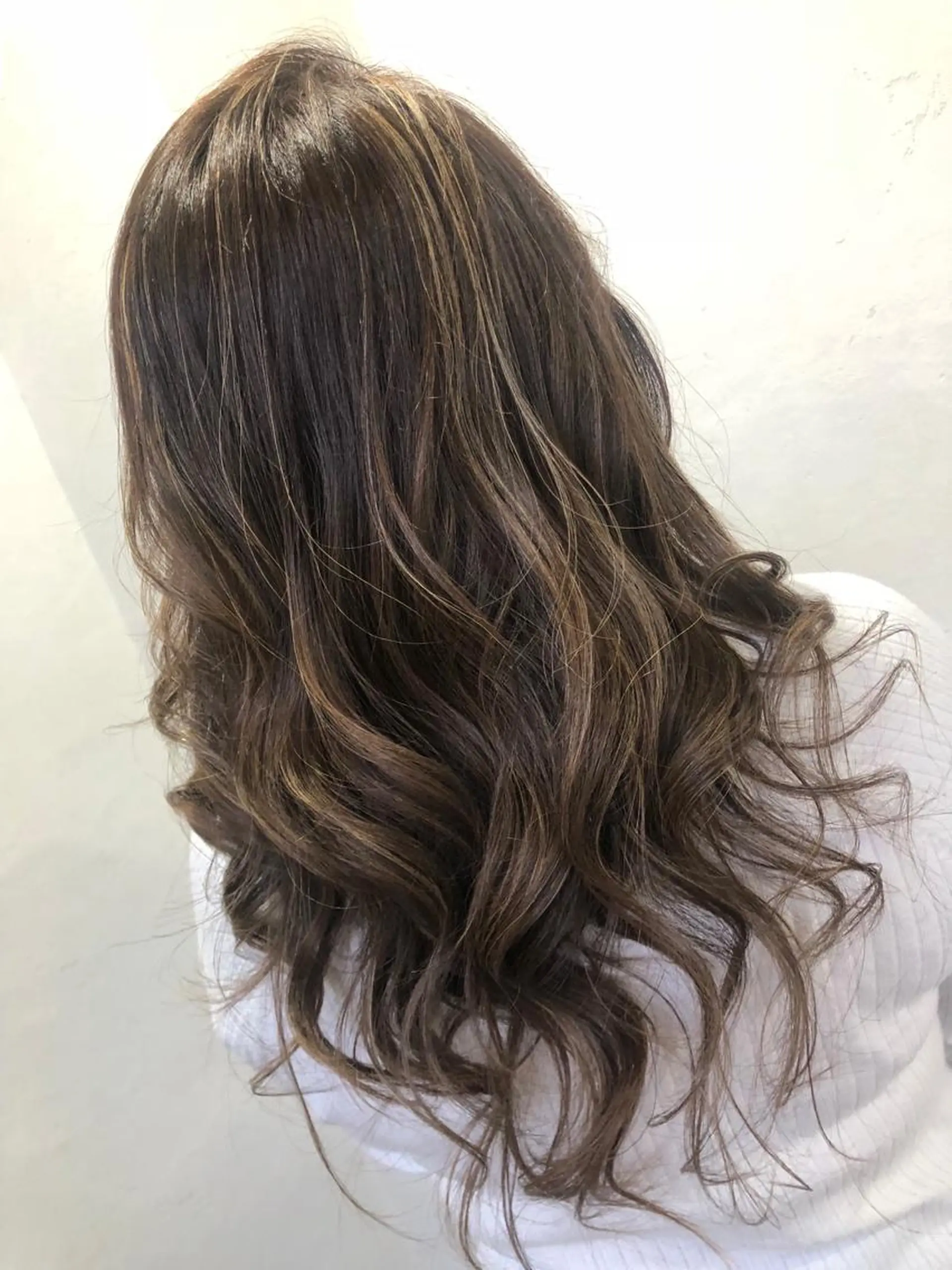 ロング ブリーチ毛縮毛矯正 👑山口のヘアスタイル